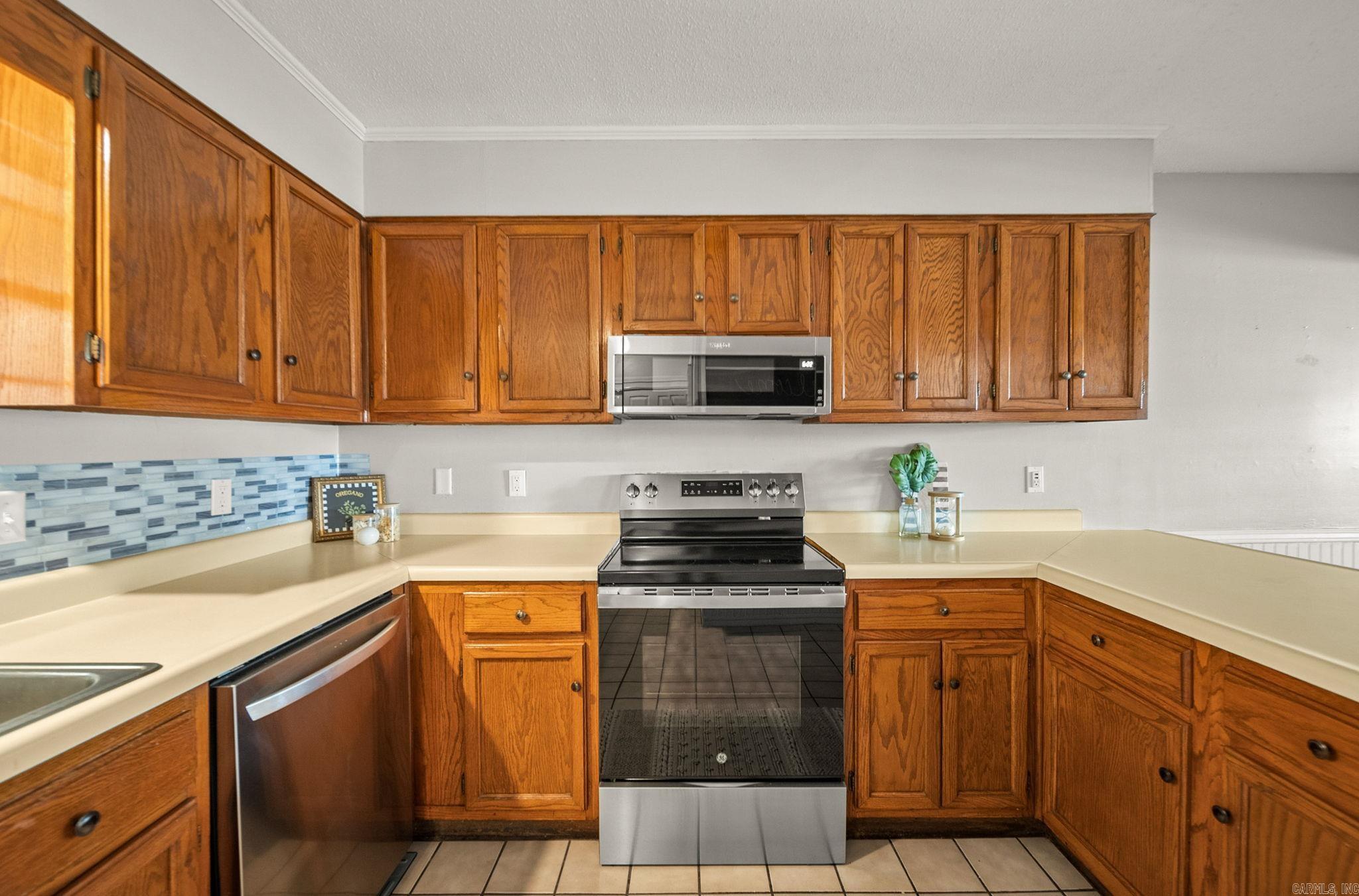 19 Hightrail  Maumelle, AR