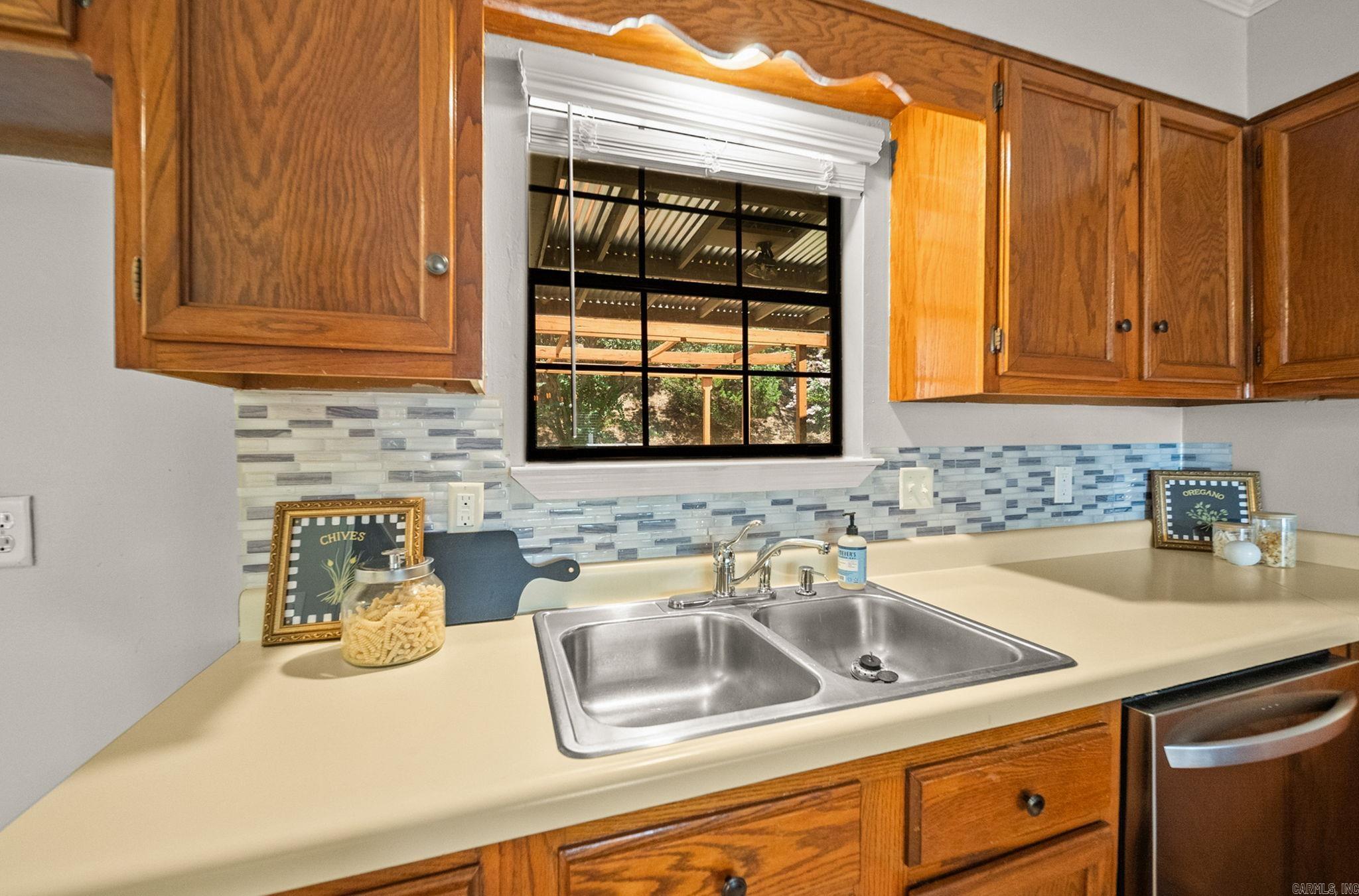19 Hightrail  Maumelle, AR