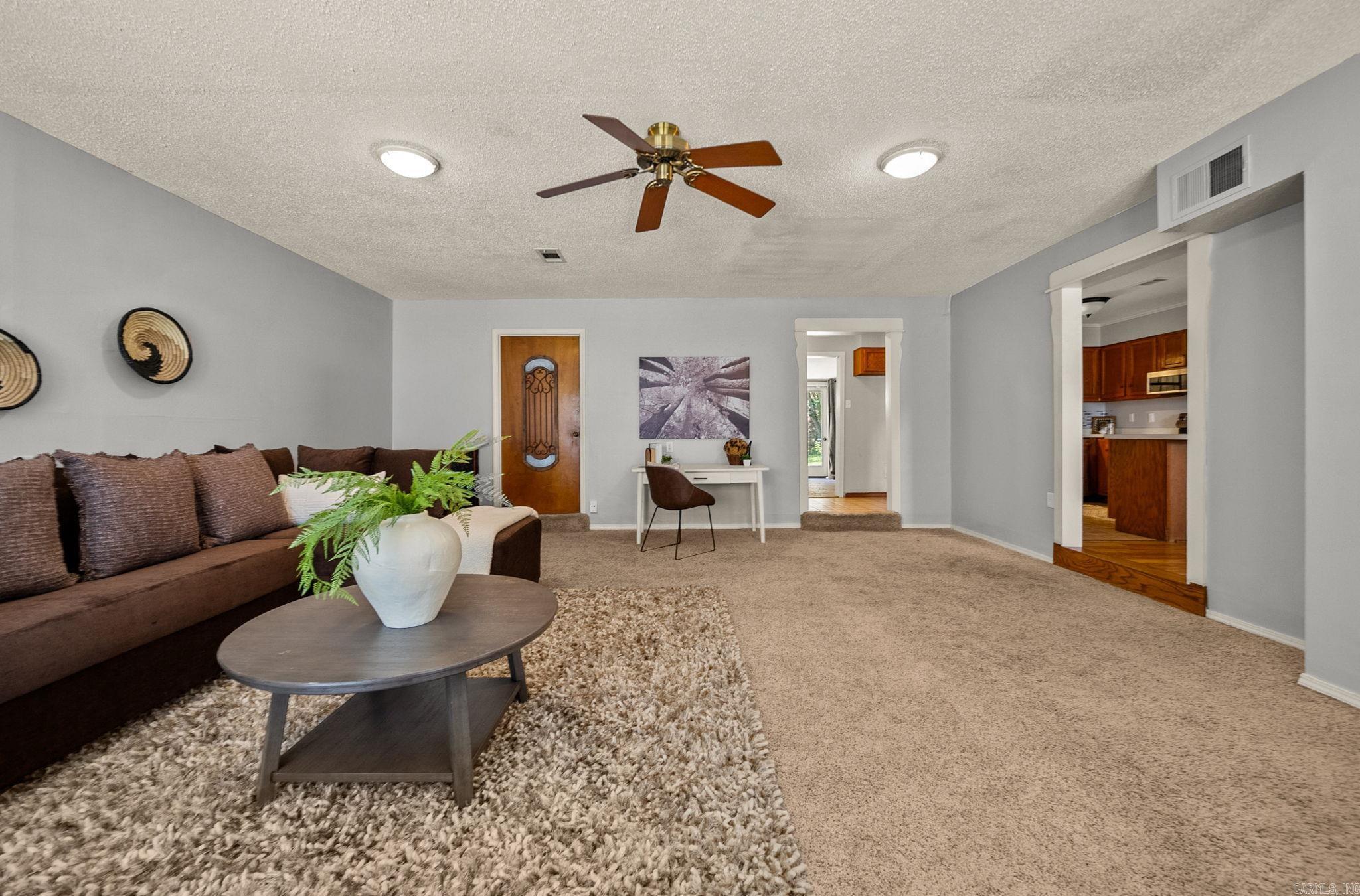 19 Hightrail  Maumelle, AR