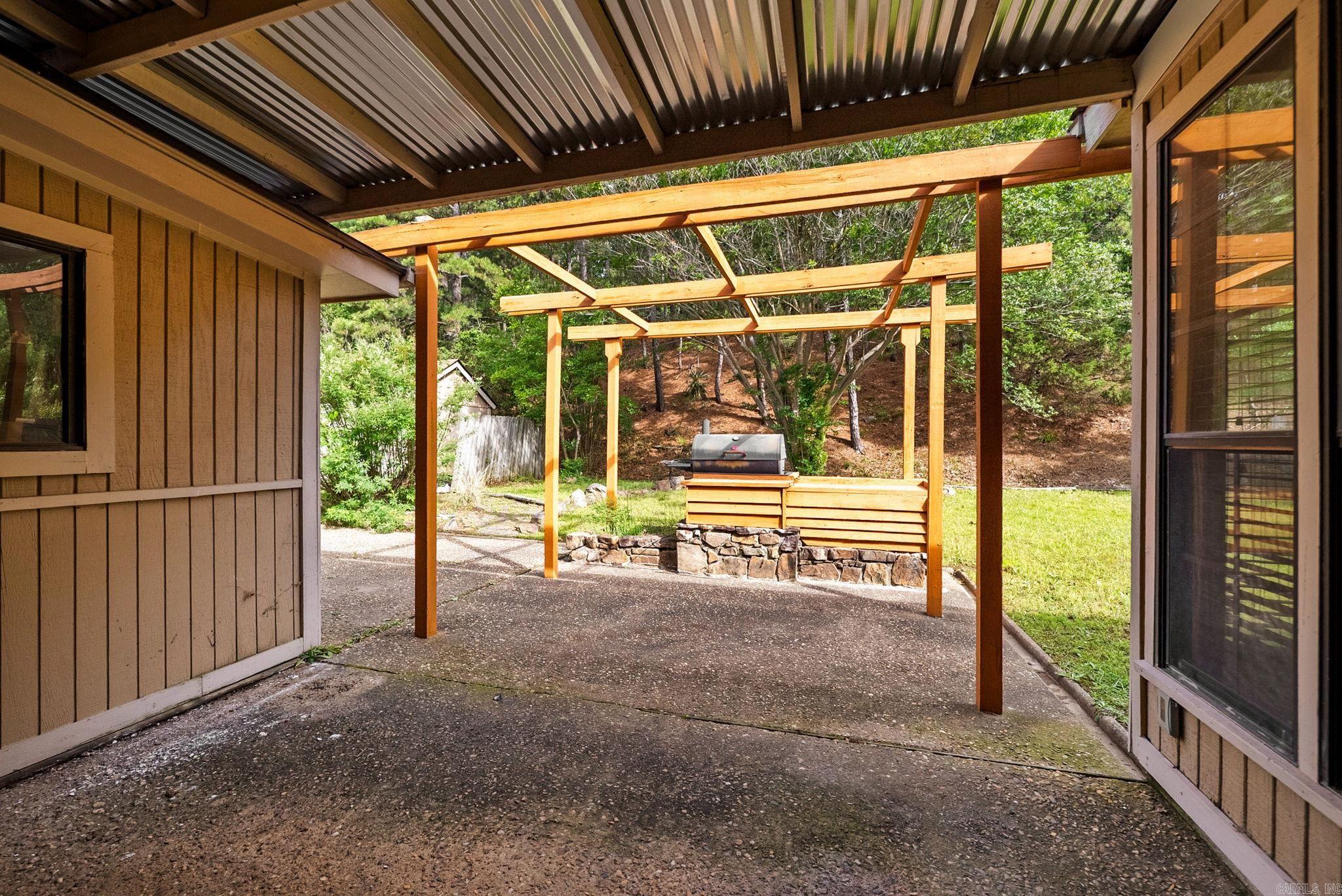 19 Hightrail  Maumelle, AR