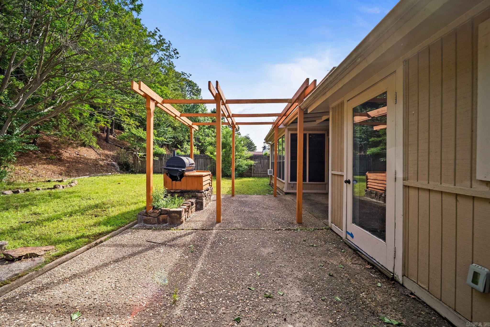 19 Hightrail  Maumelle, AR
