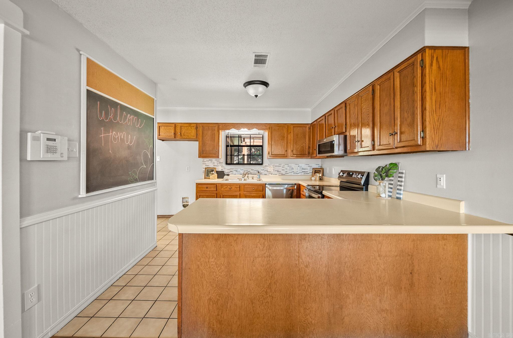 19 Hightrail  Maumelle, AR