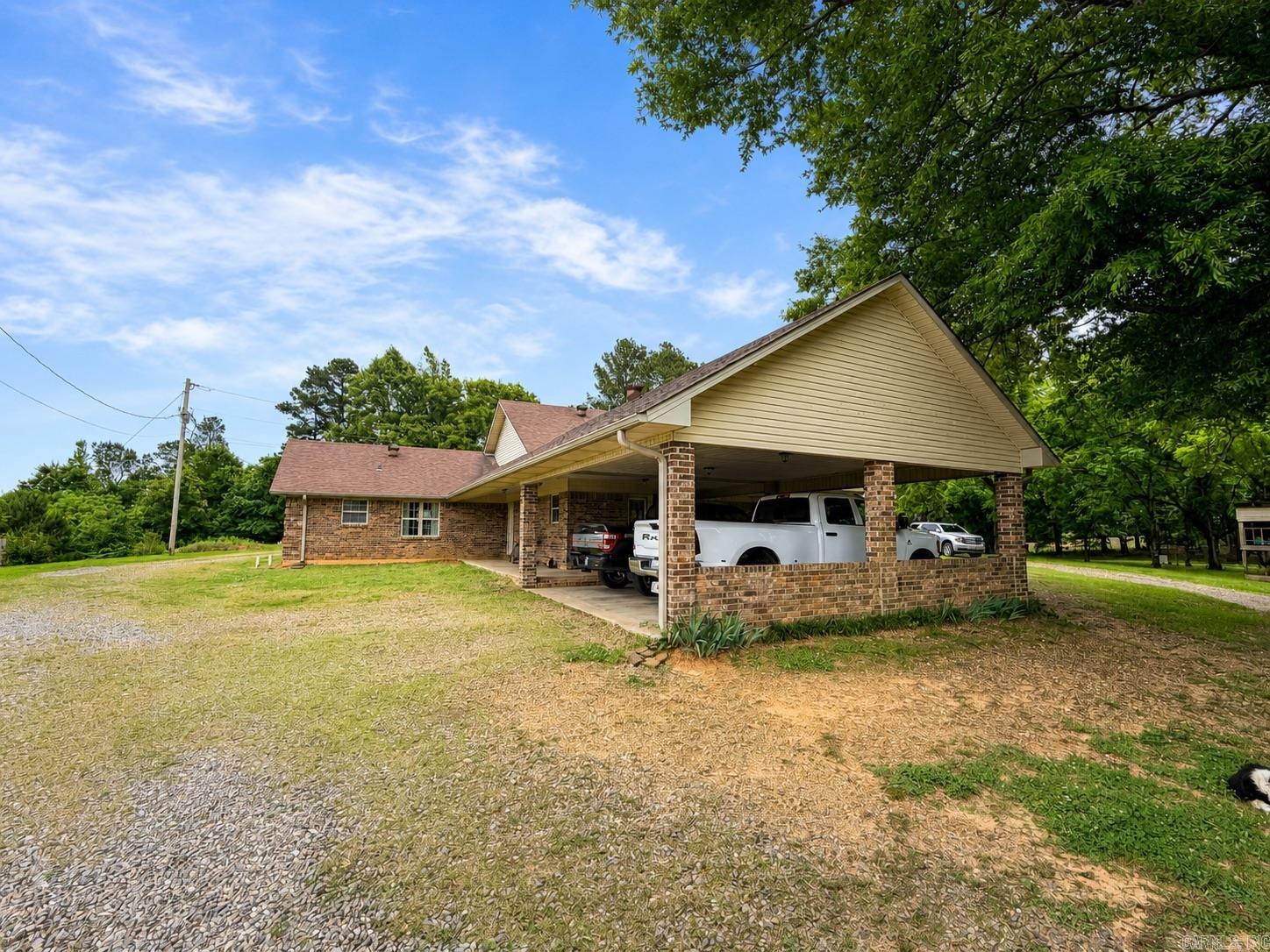 1374 Highway 317  Lockesburg, AR