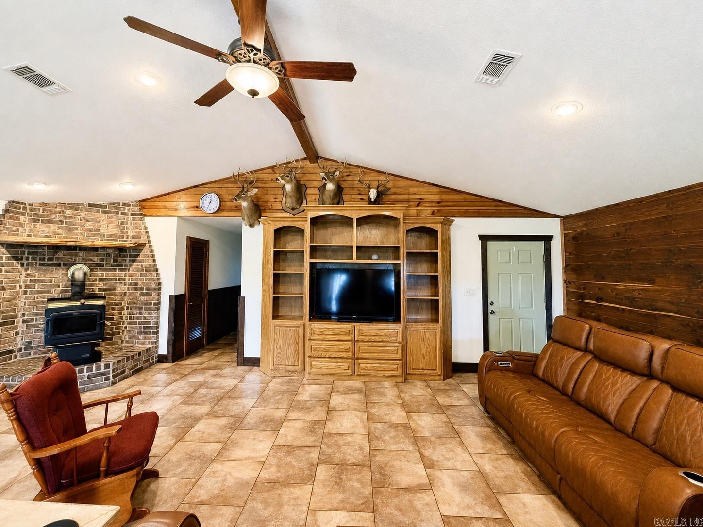 1374 Highway 317  Lockesburg, AR