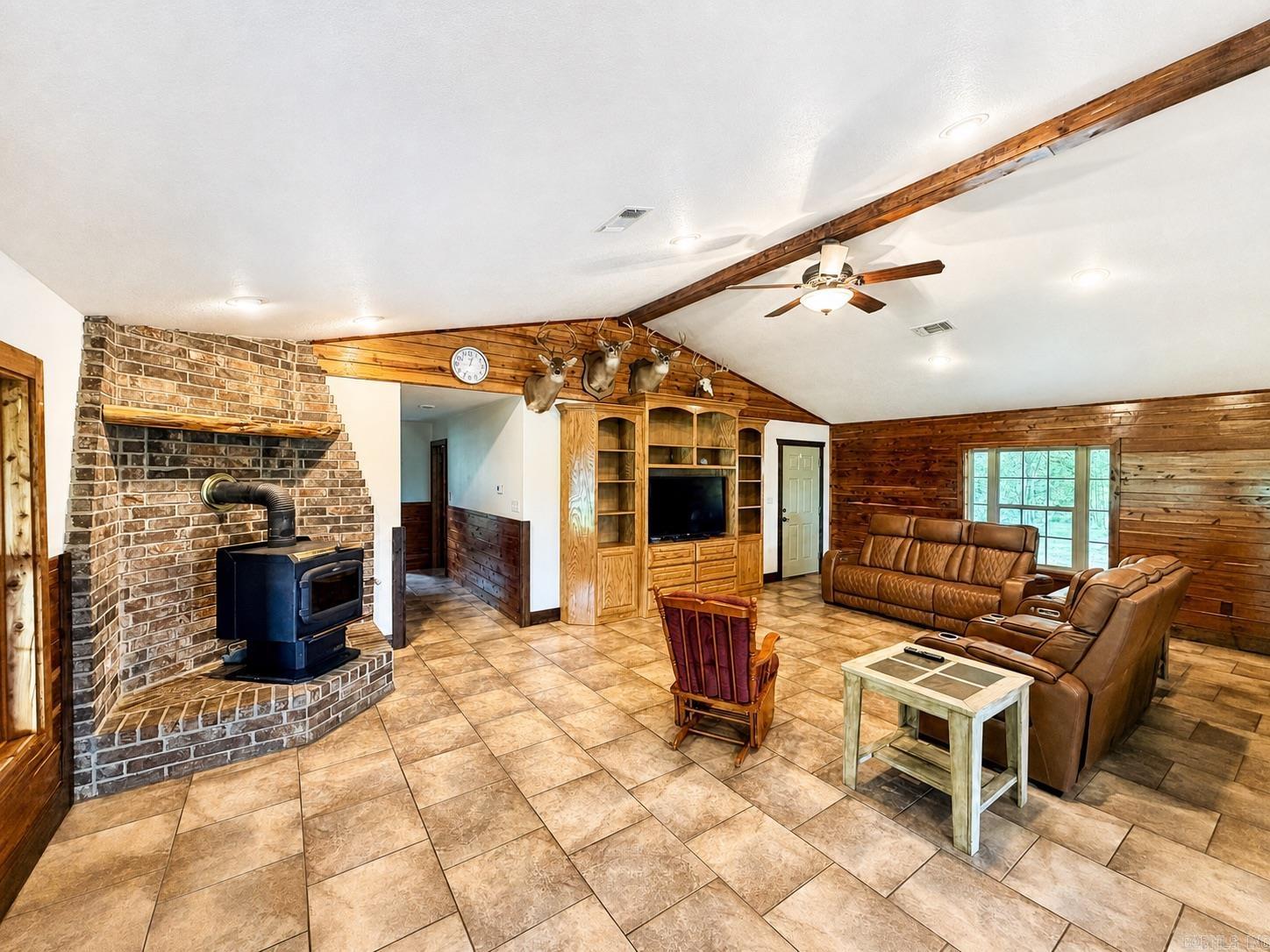 1374 Highway 317  Lockesburg, AR