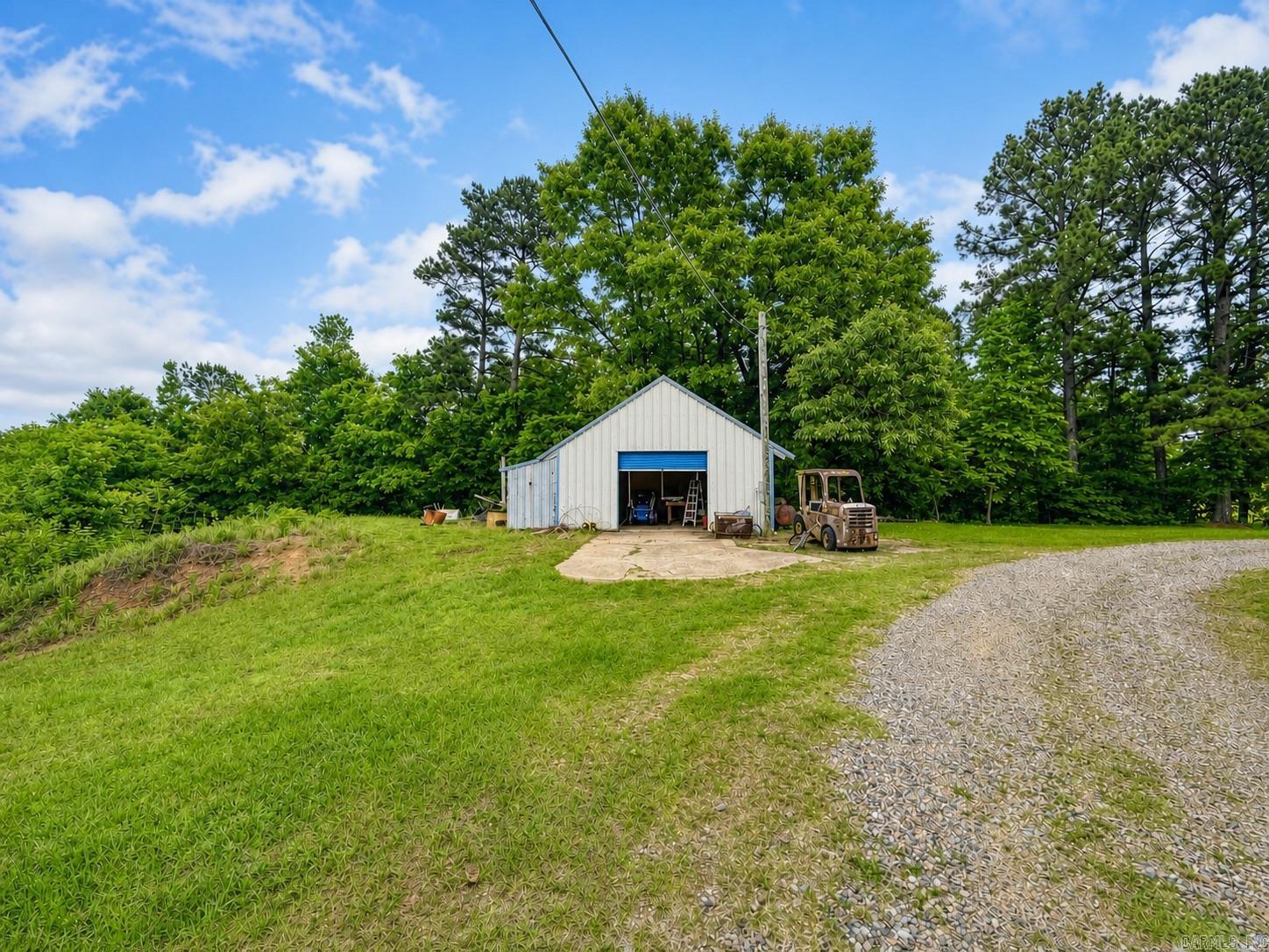 1374 Highway 317  Lockesburg, AR
