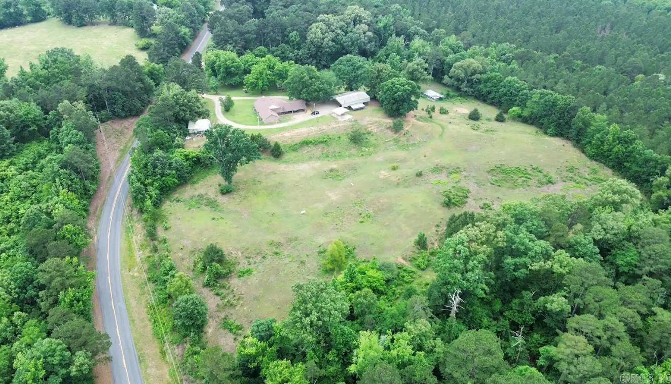 1374 Highway 317  Lockesburg, AR