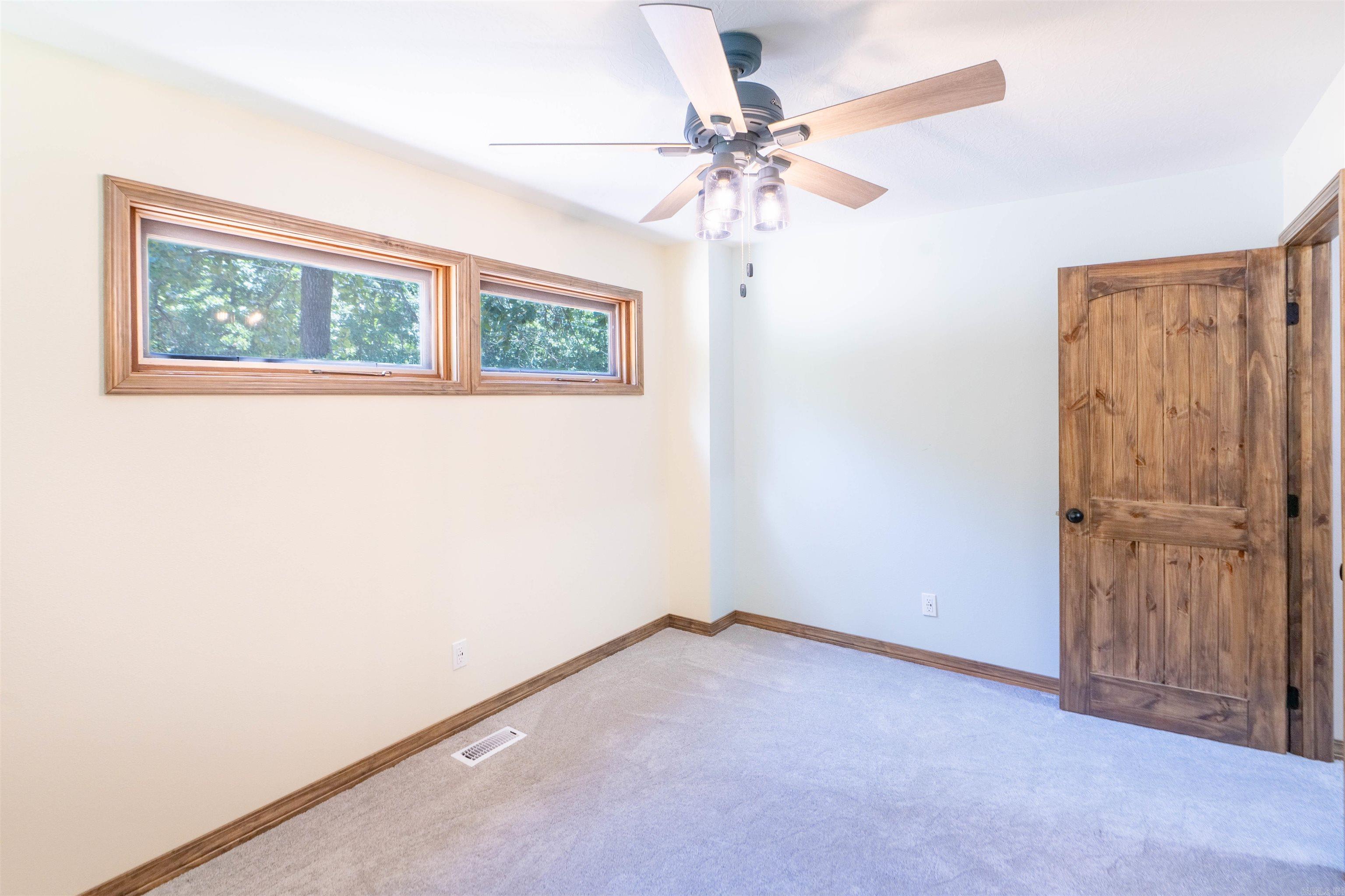 27 Oho  Cherokee Village, AR
