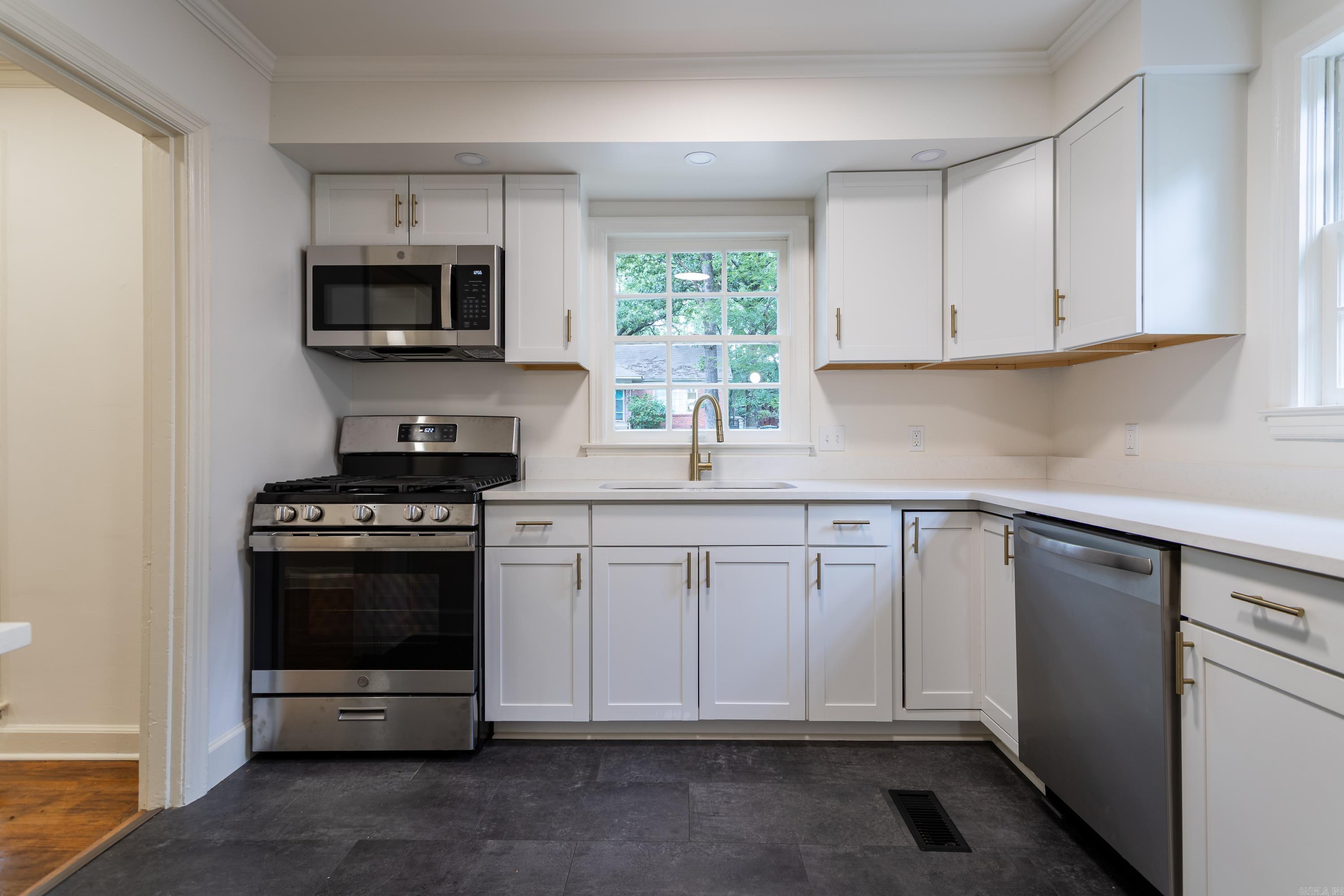 1919 S Taylor  Little Rock, AR