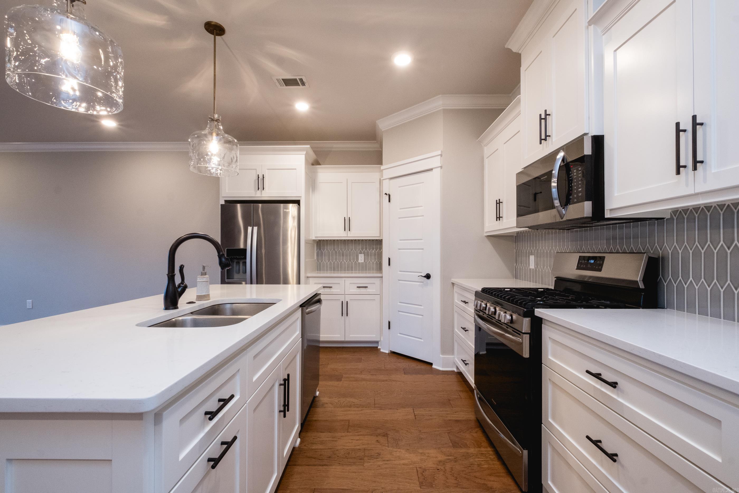 46 Hanna  Maumelle, AR