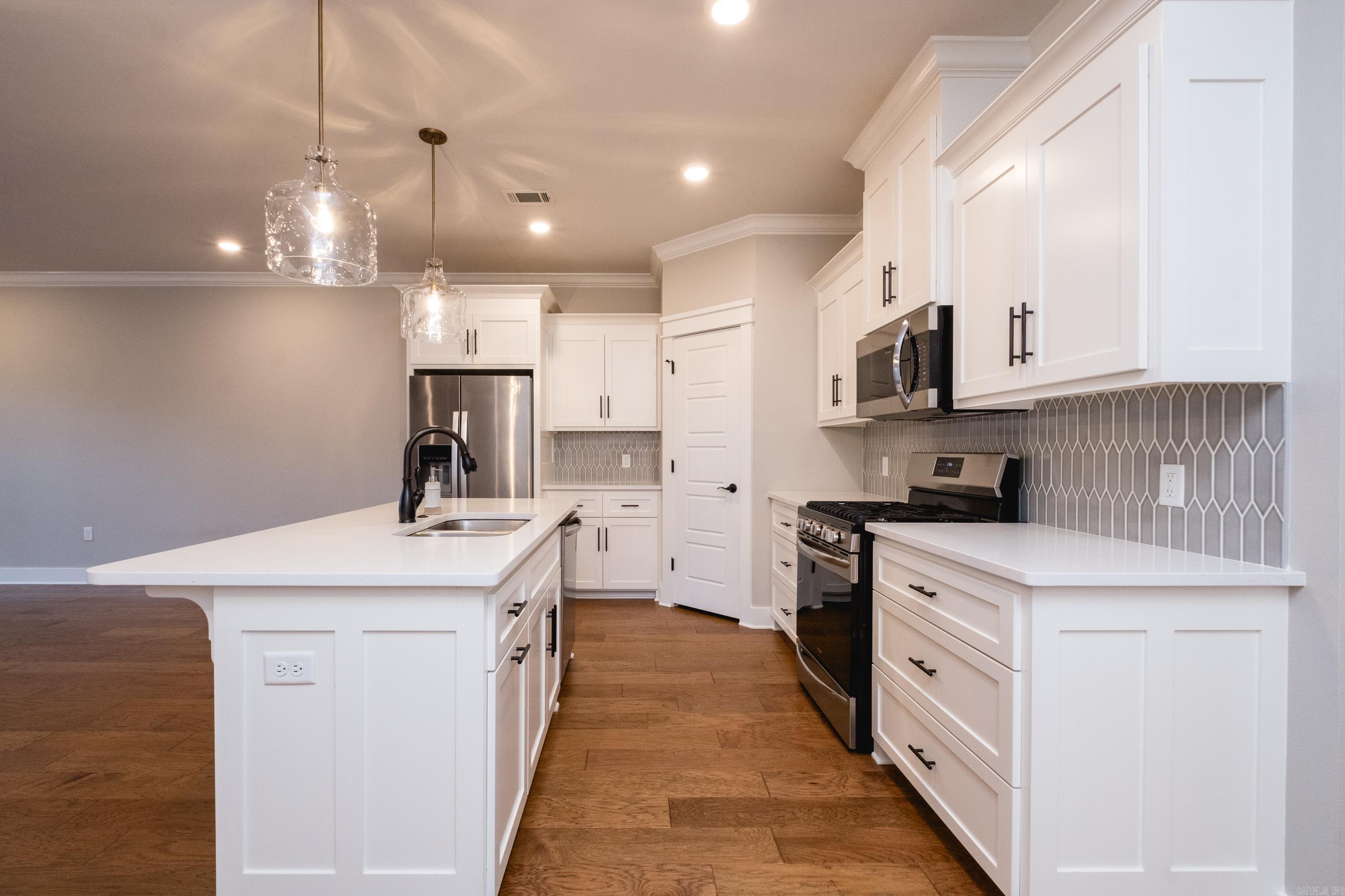 46 Hanna  Maumelle, AR