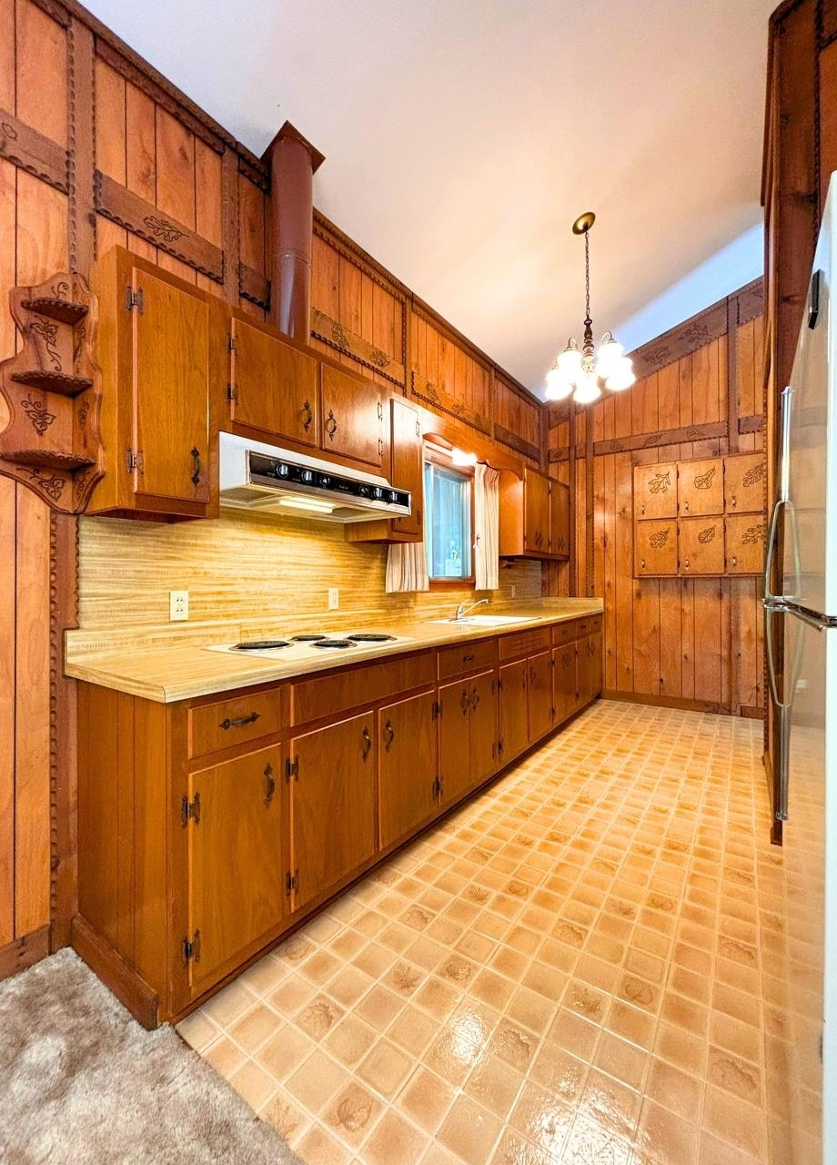 4 Otter  Cherokee Village, AR