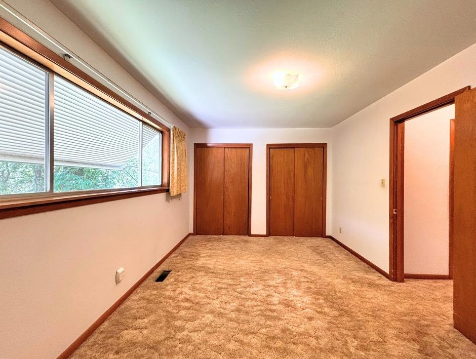 4 Otter  Cherokee Village, AR