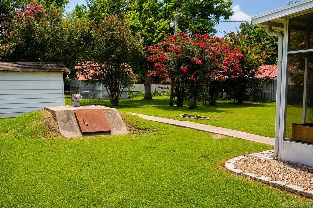 417 W 9th  Lonoke, AR