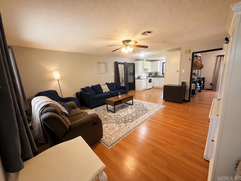 417 W 9th  Lonoke, AR