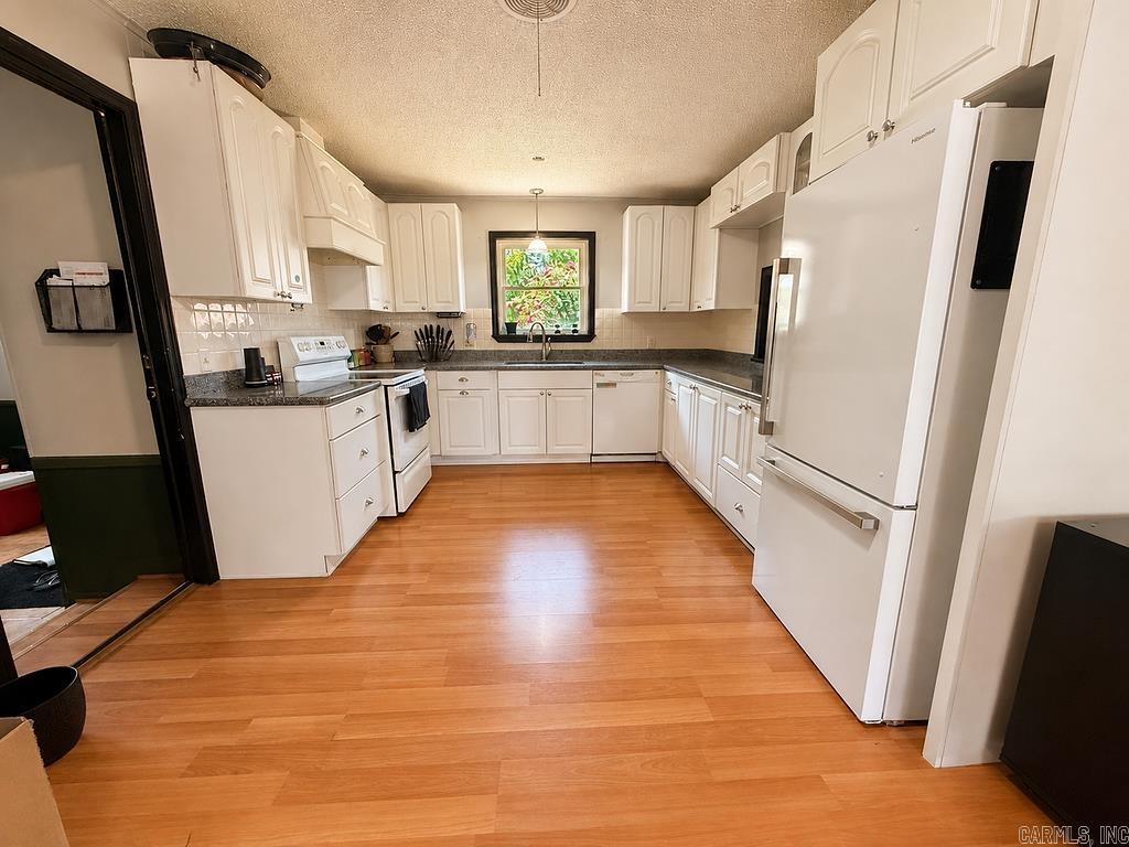 417 W 9th  Lonoke, AR