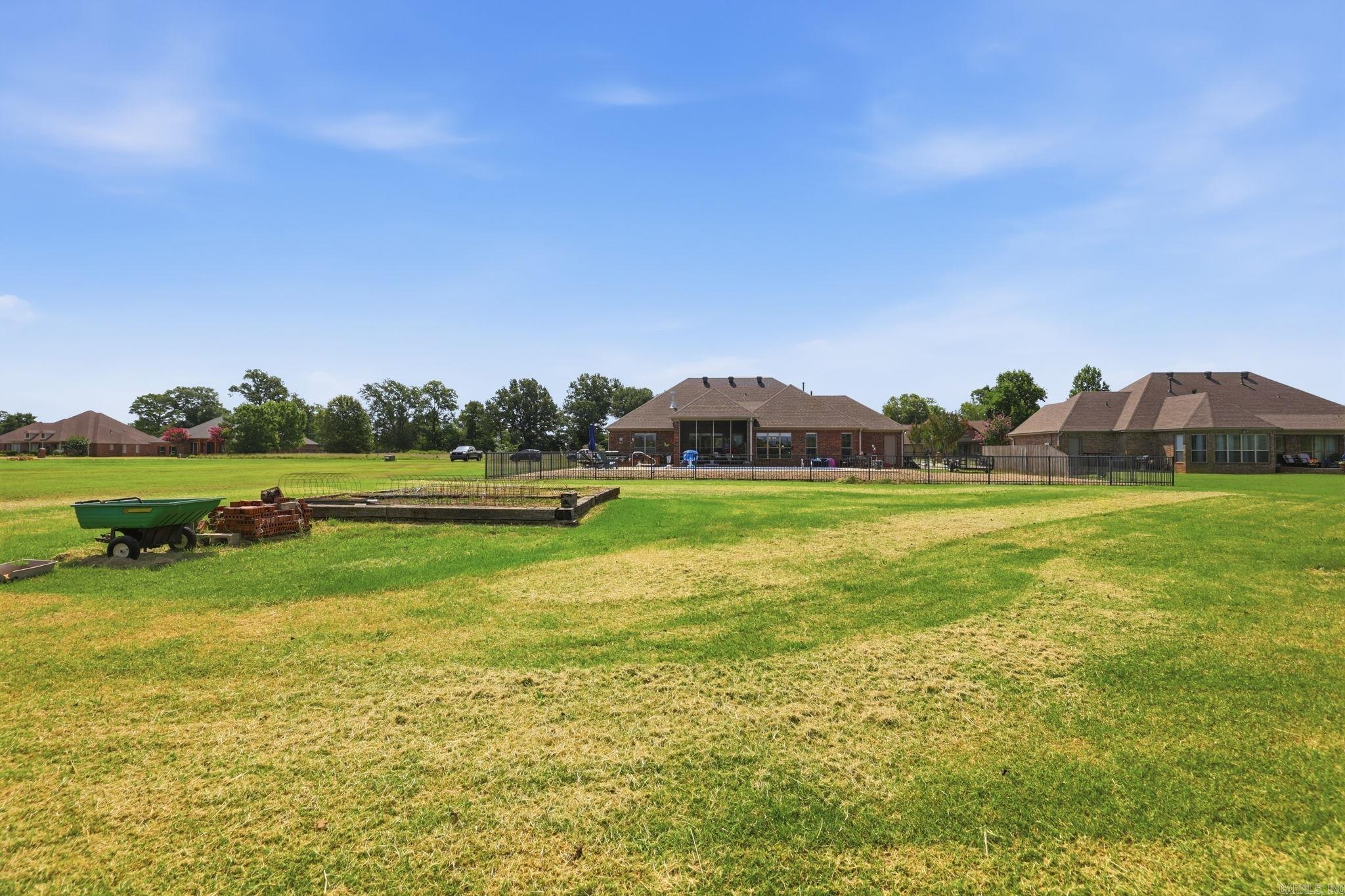 985 Mound View  England, AR