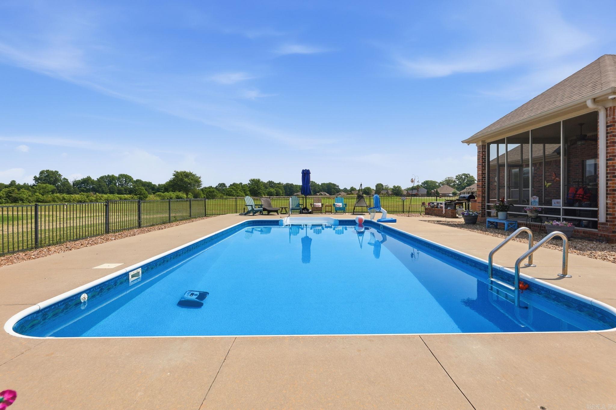 985 Mound View  England, AR