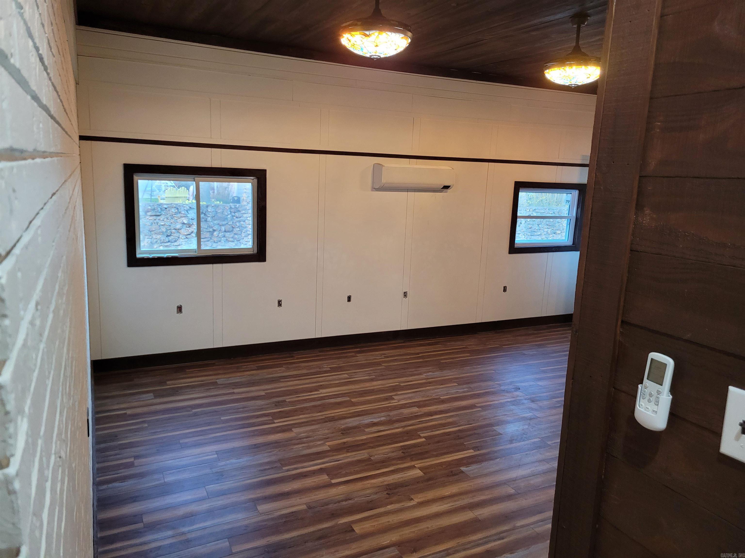 519 N 7th  Nashville, AR