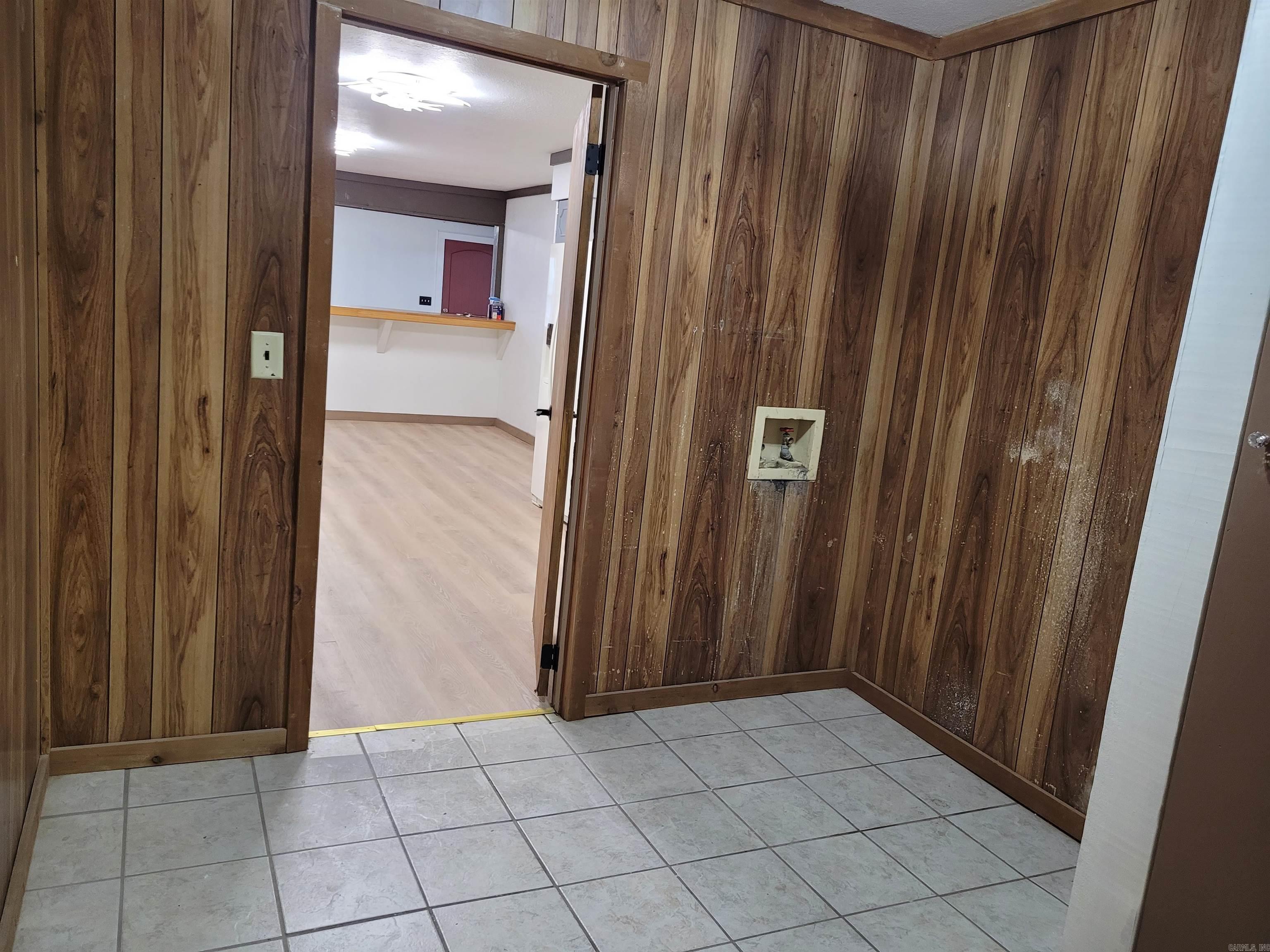 519 N 7th  Nashville, AR