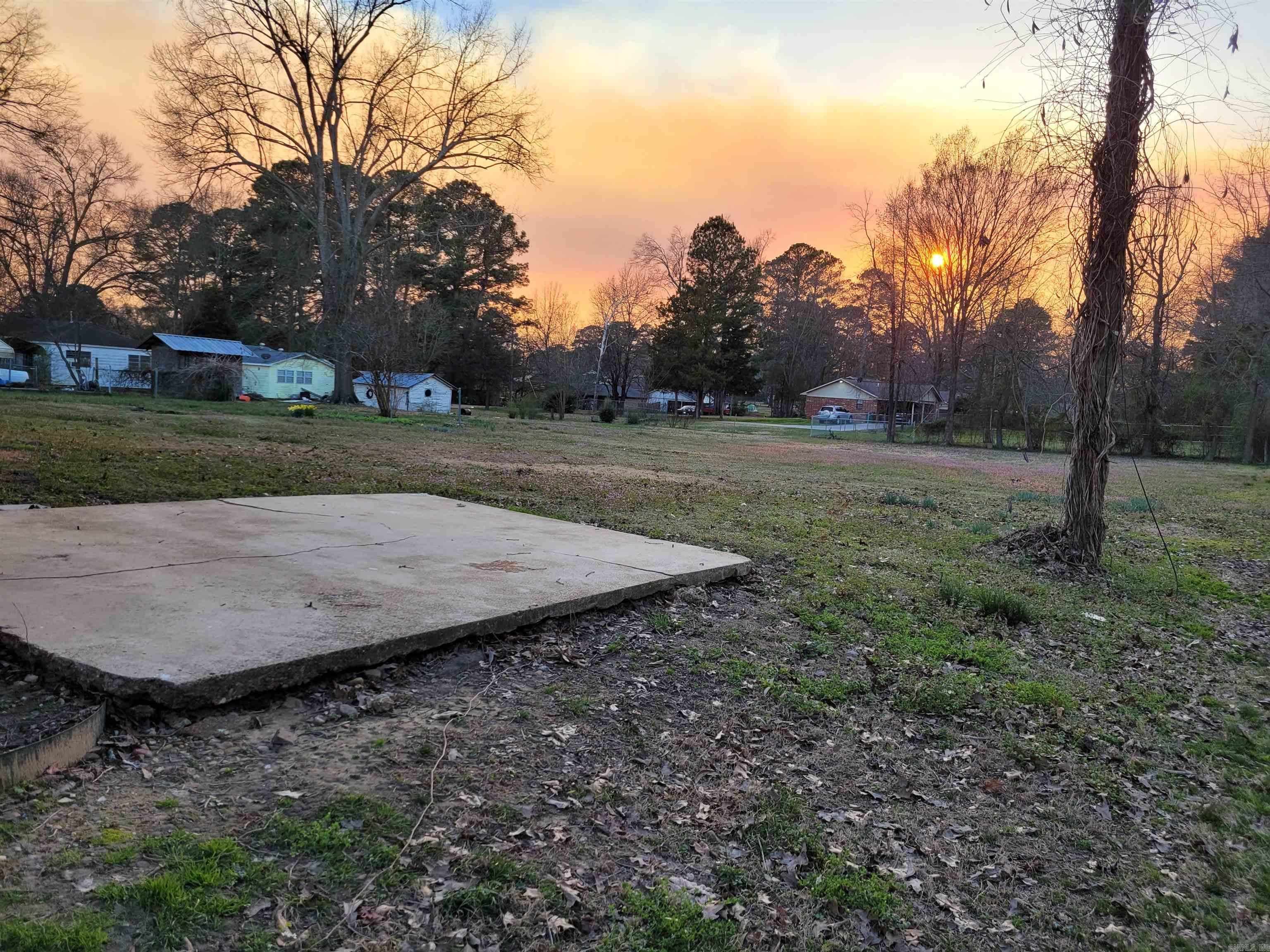 519 N 7th  Nashville, AR