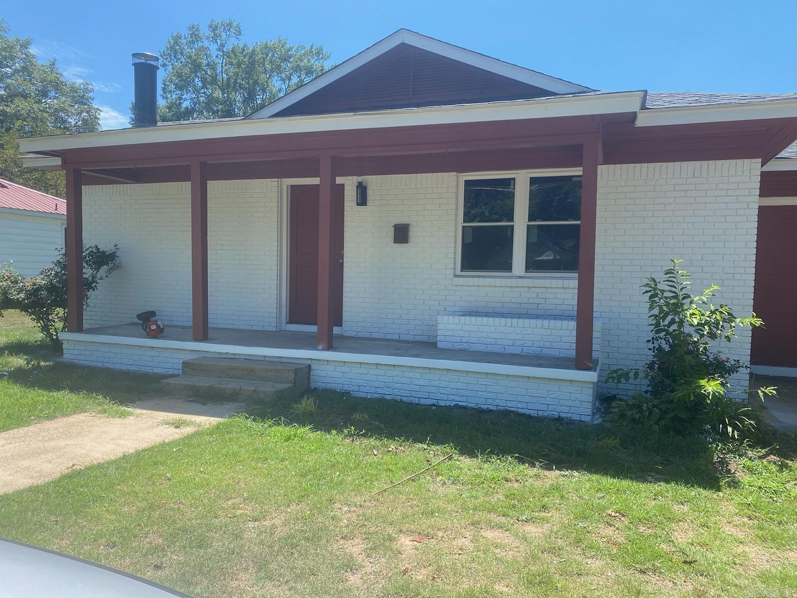 519 N 7th  Nashville, AR