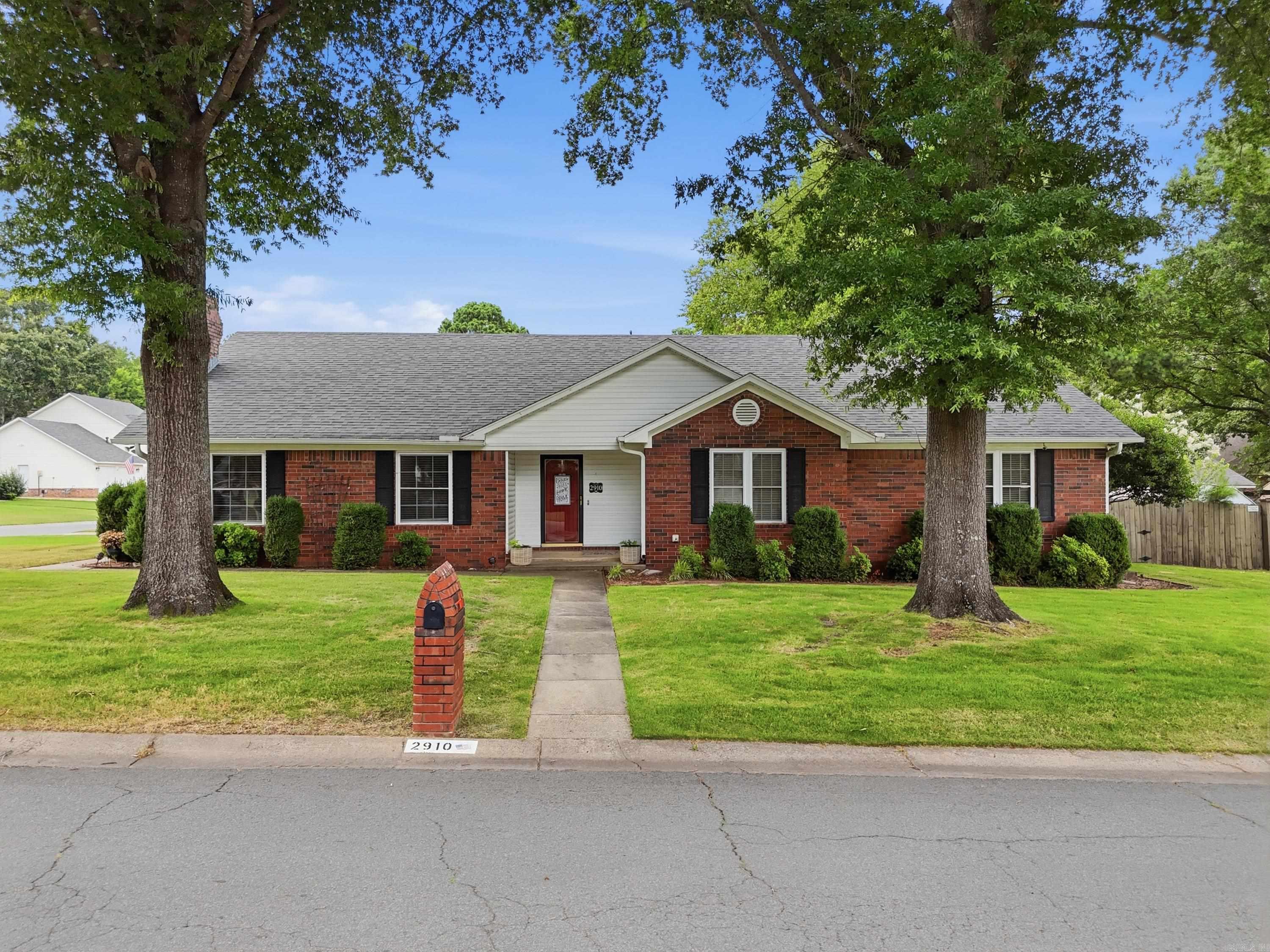 2910 Wicket  Conway, AR