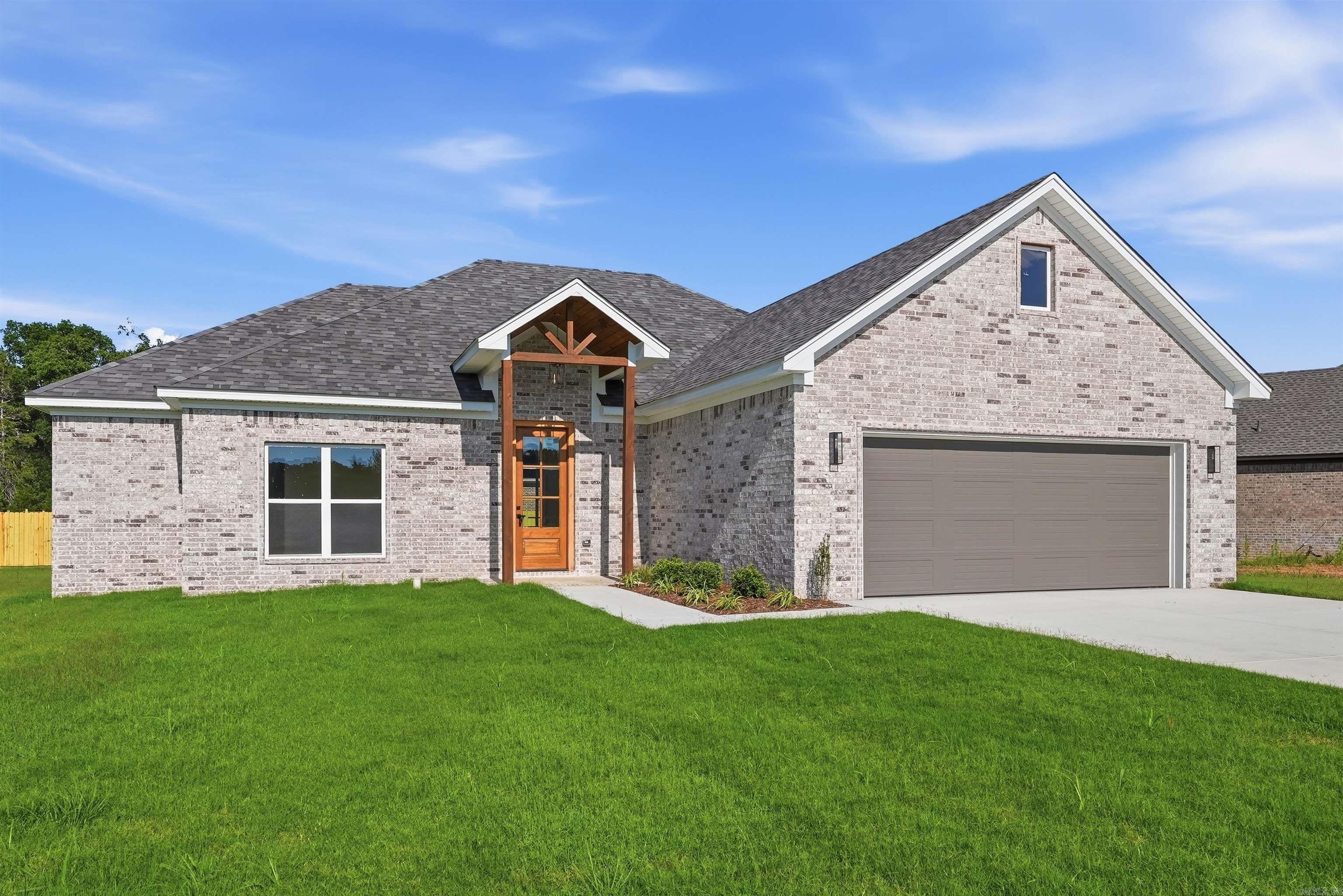 31 Sunny  Morrilton, AR
