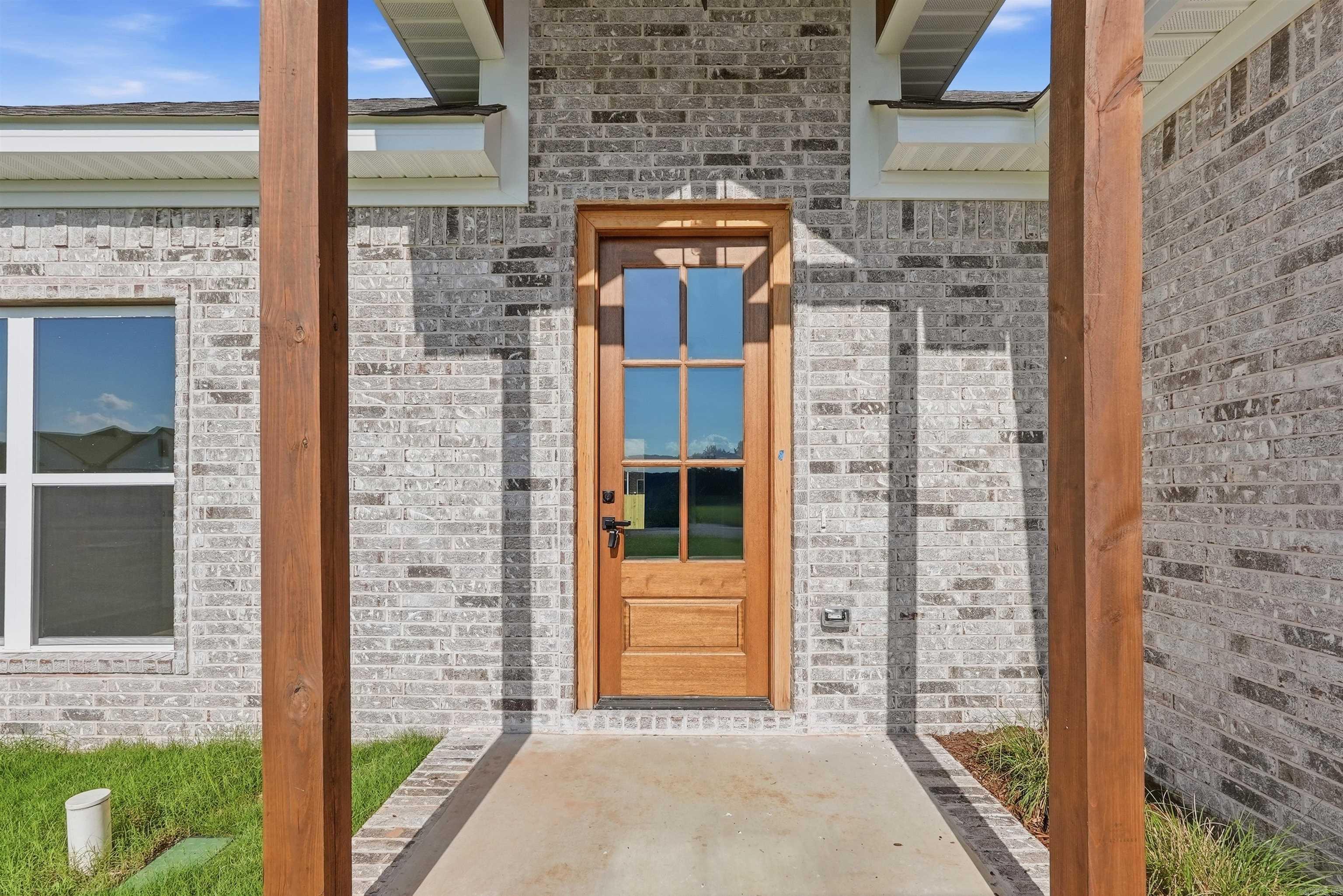 31 Sunny  Morrilton, AR