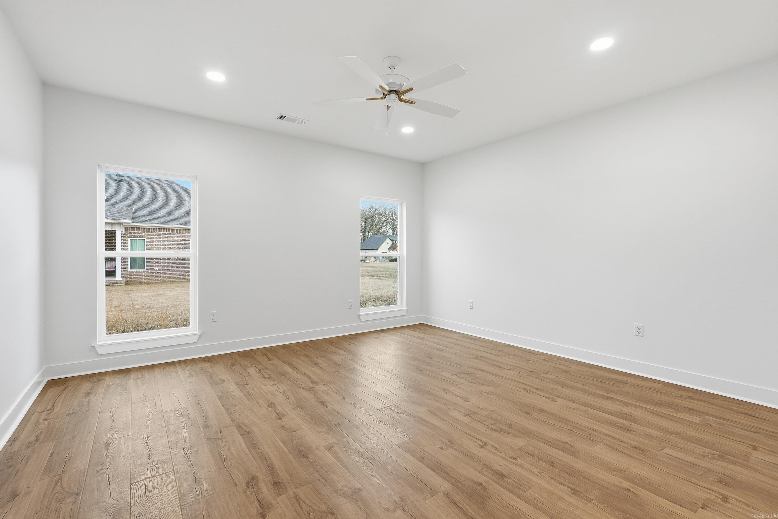 31 Sunny  Morrilton, AR