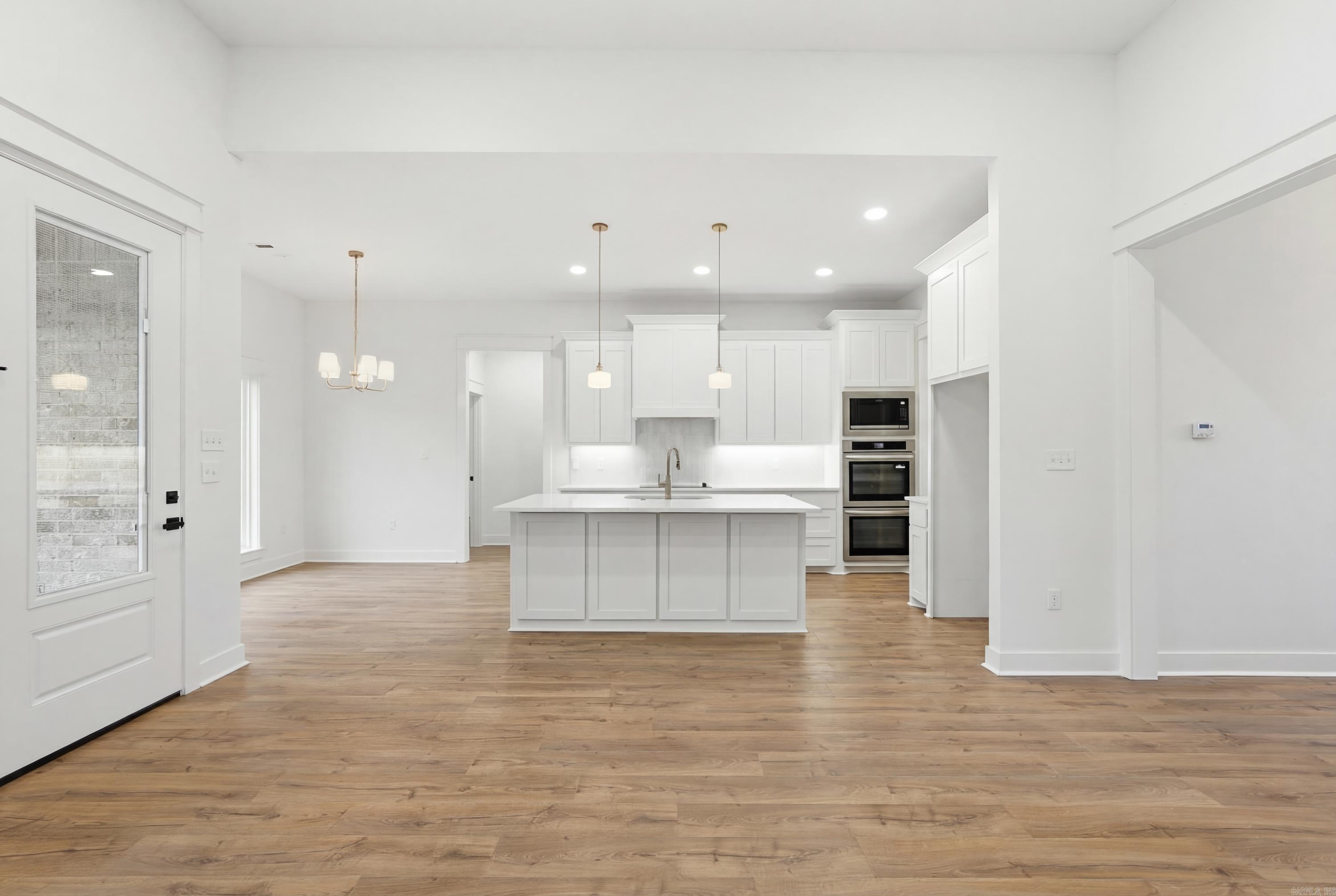 31 Sunny  Morrilton, AR