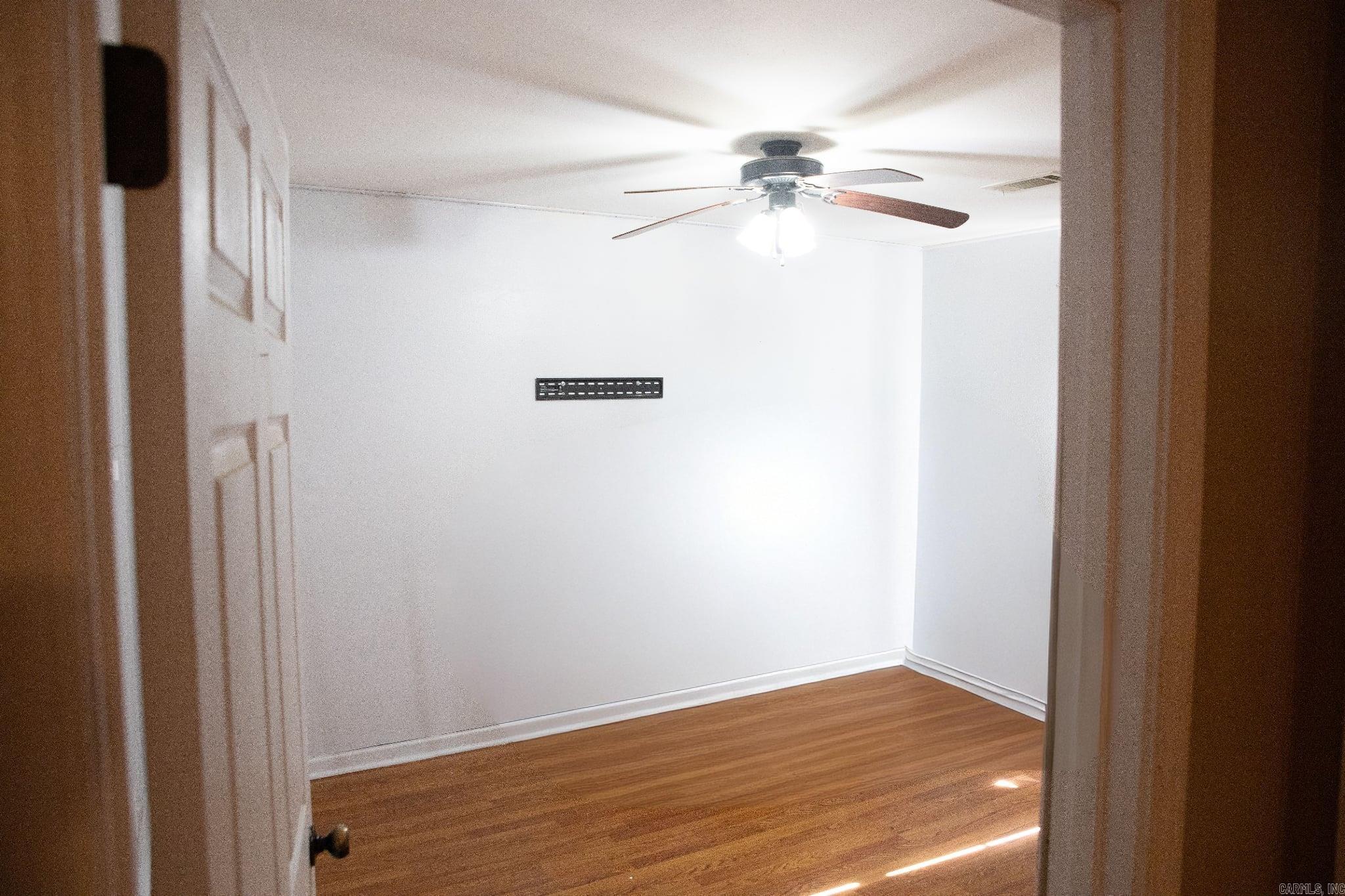 101 Henderson  Mountain View, AR