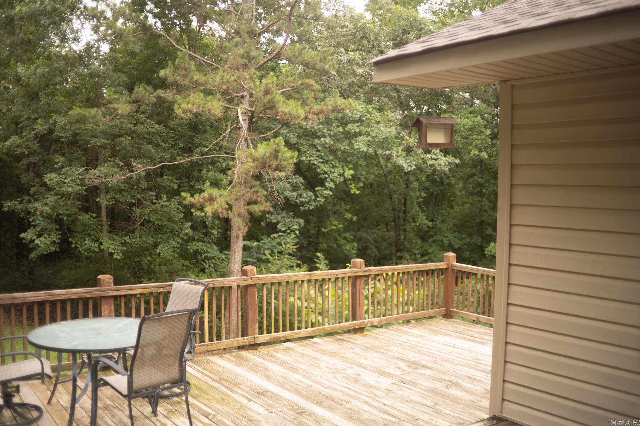 101 Henderson  Mountain View, AR