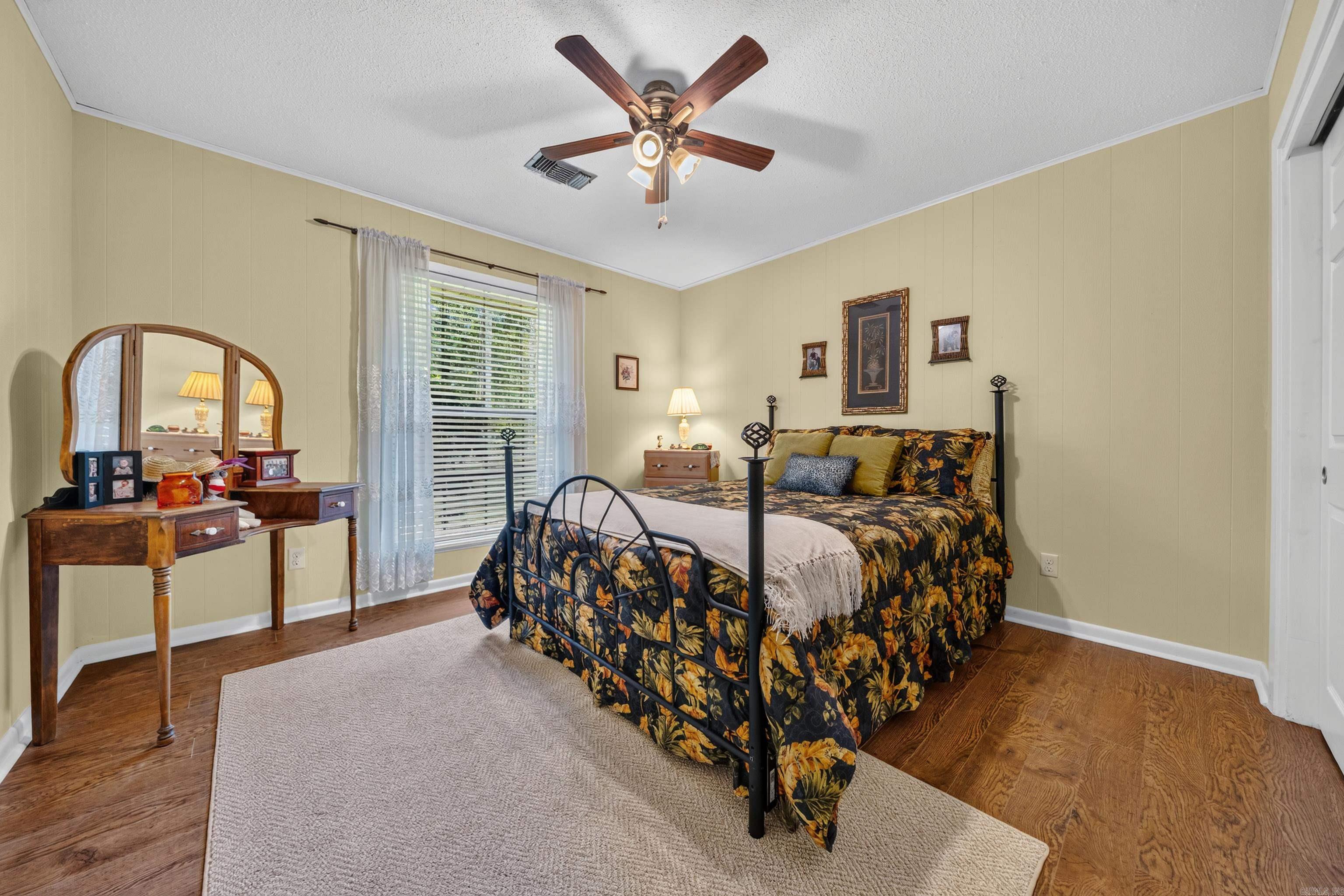 140 Halteria  Hot Springs, AR
