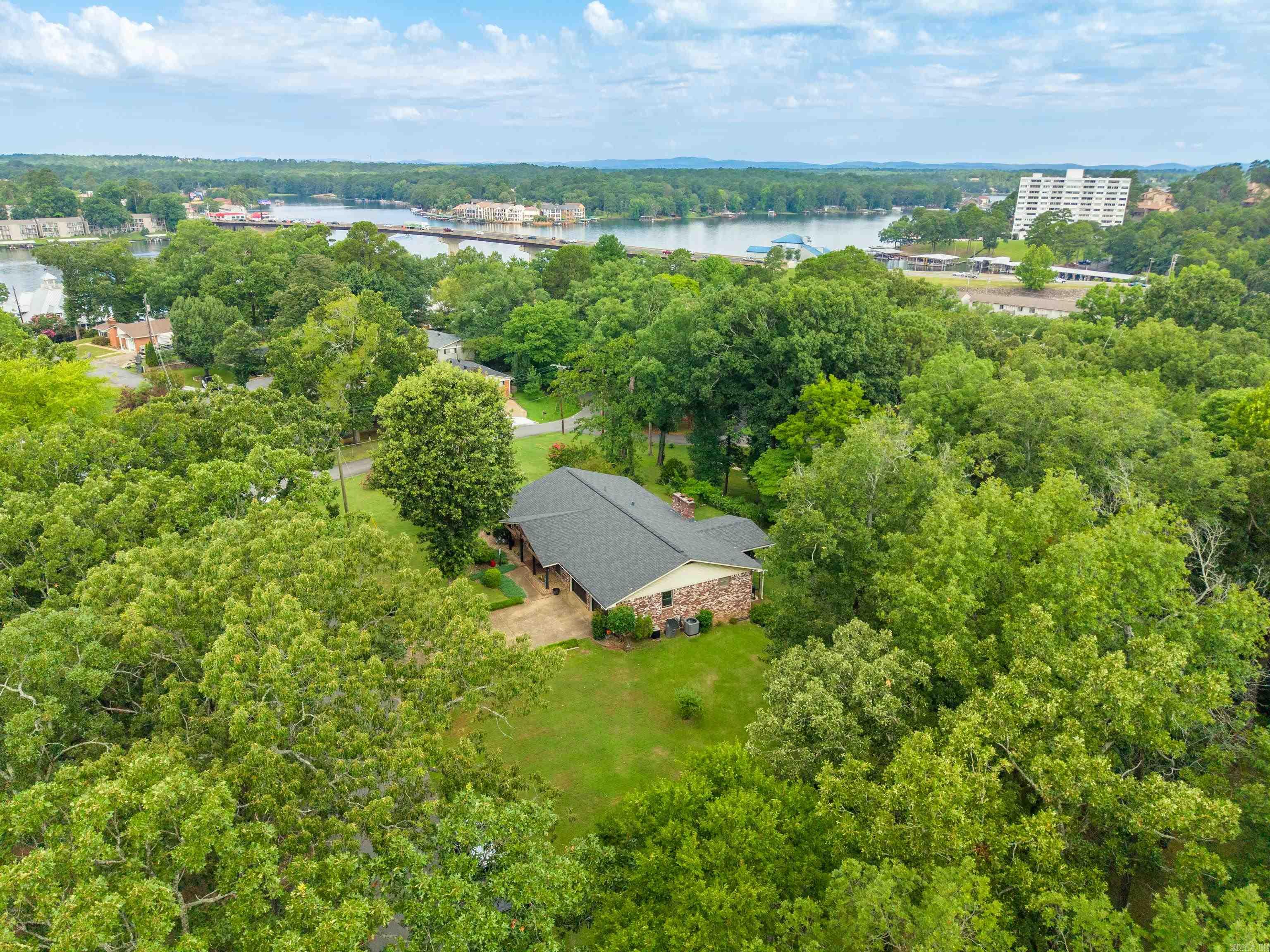 140 Halteria  Hot Springs, AR