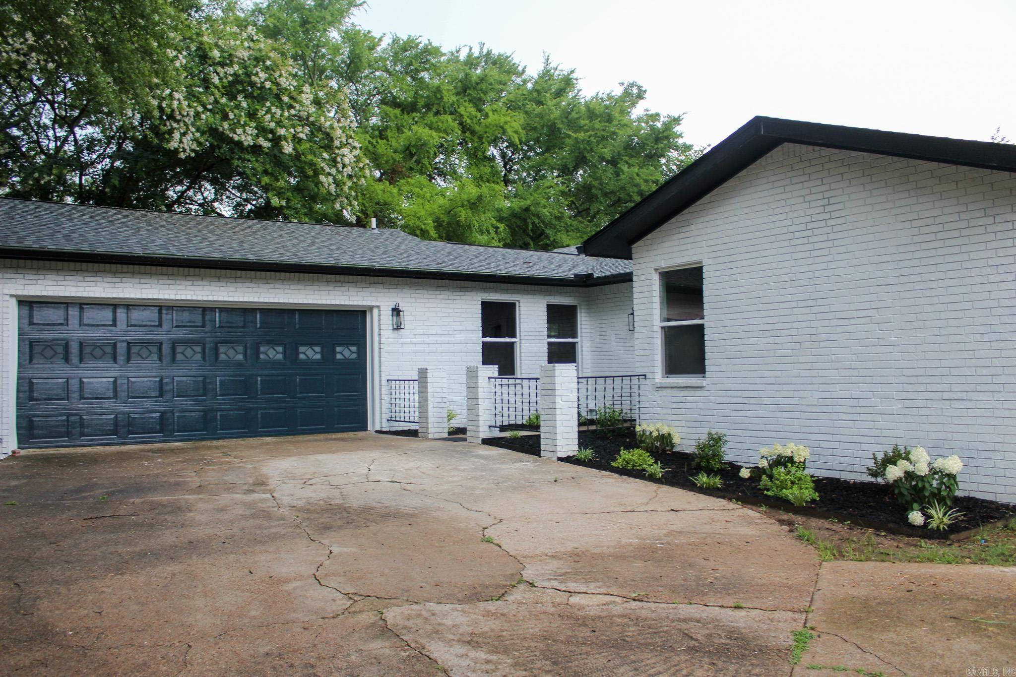 2376 S Hwy 267  Searcy, AR