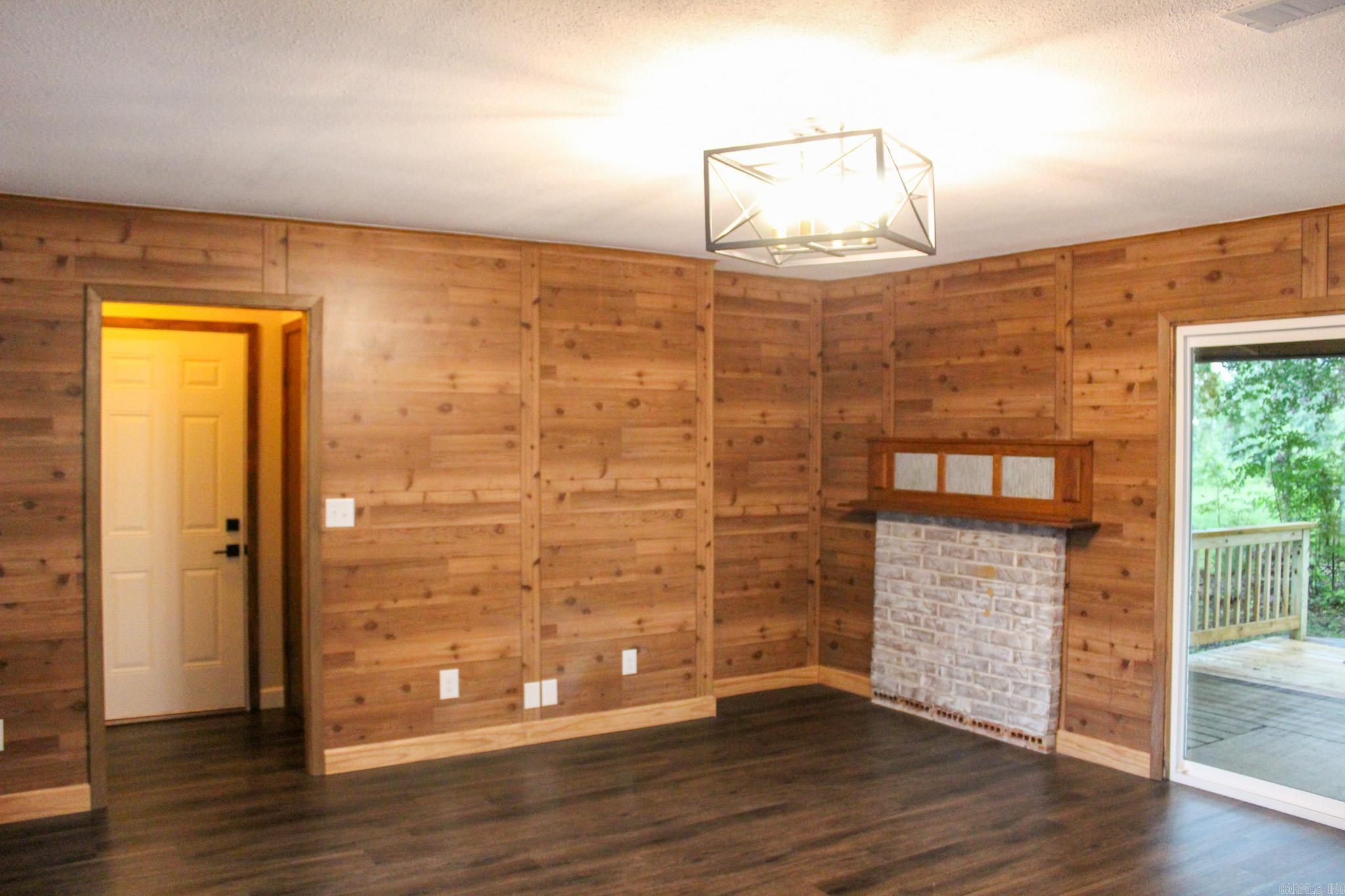 2376 S Hwy 267  Searcy, AR