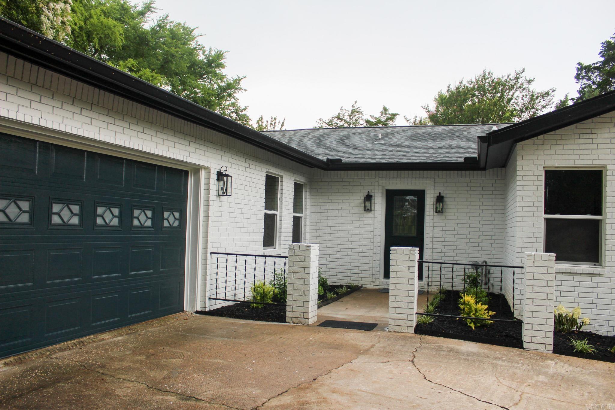 2376 S Hwy 267  Searcy, AR