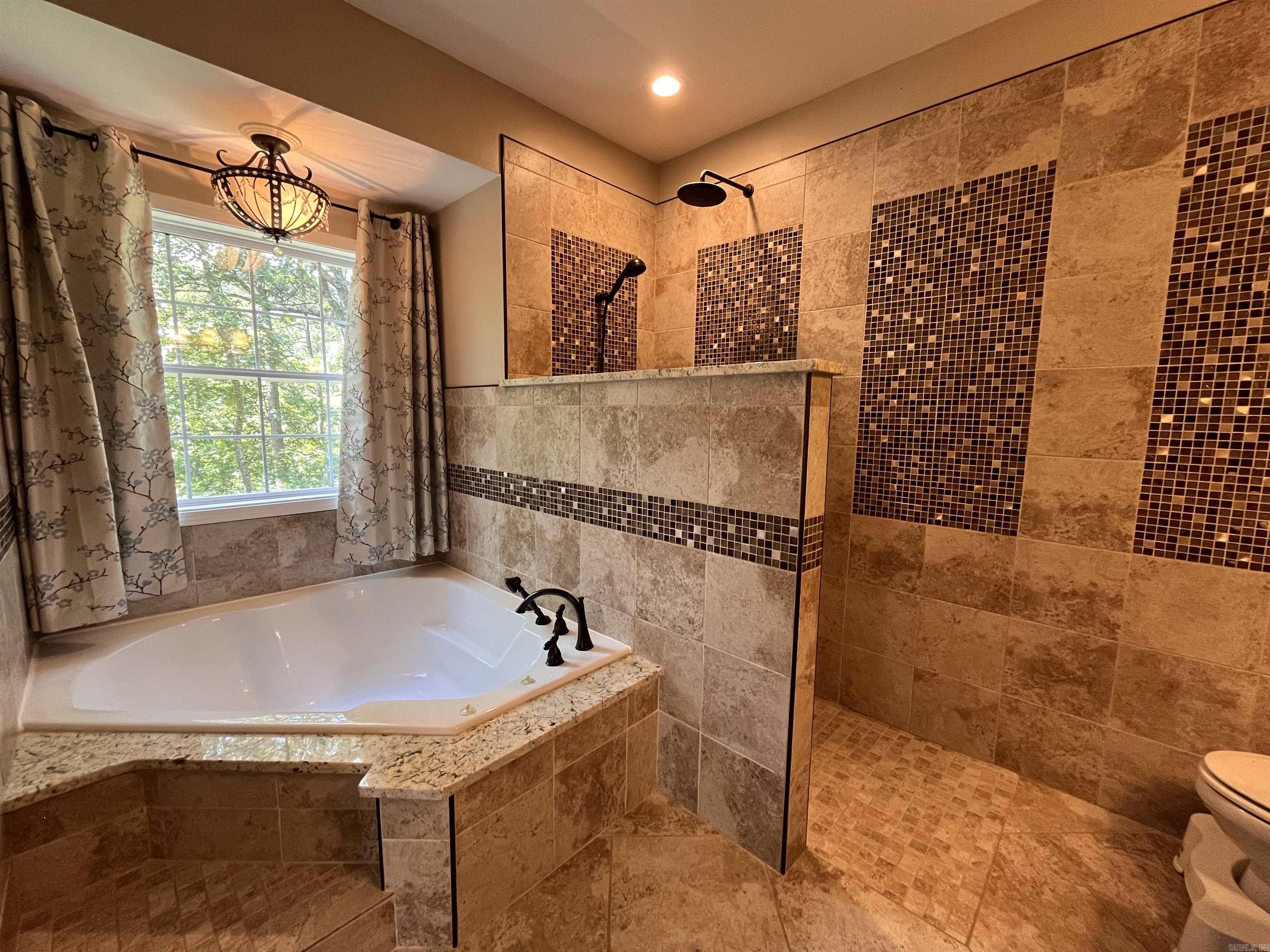210 Little Hollow  Hot Springs, AR