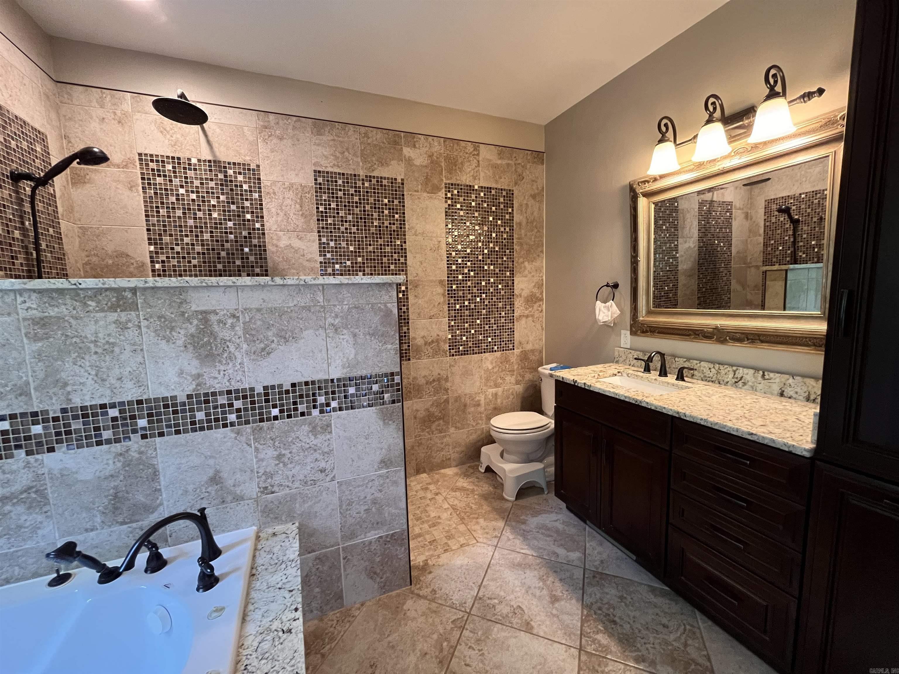 210 Little Hollow  Hot Springs, AR