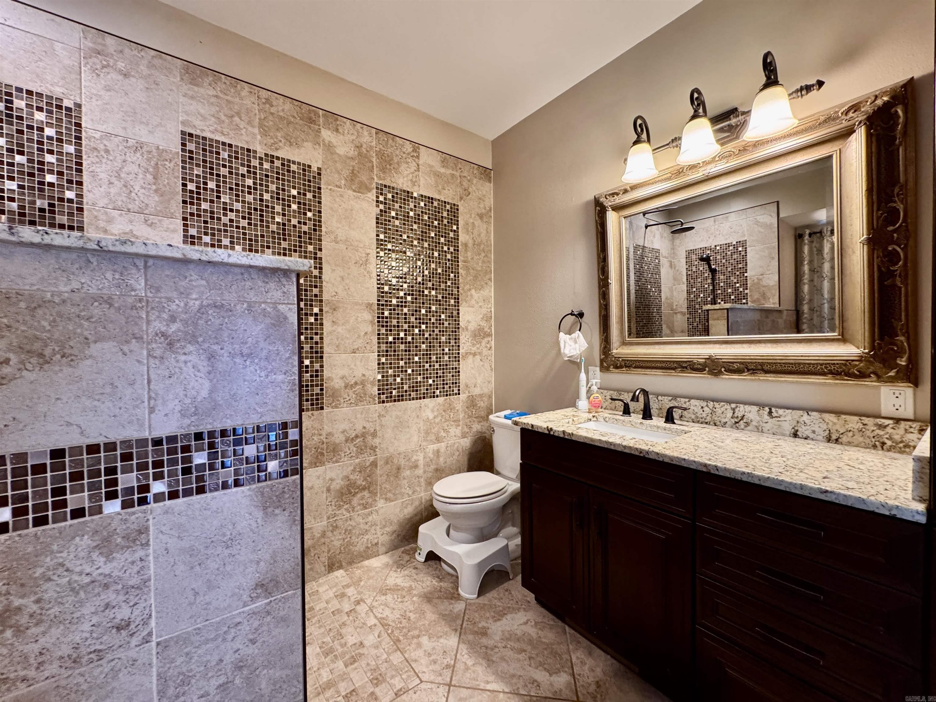 210 Little Hollow  Hot Springs, AR