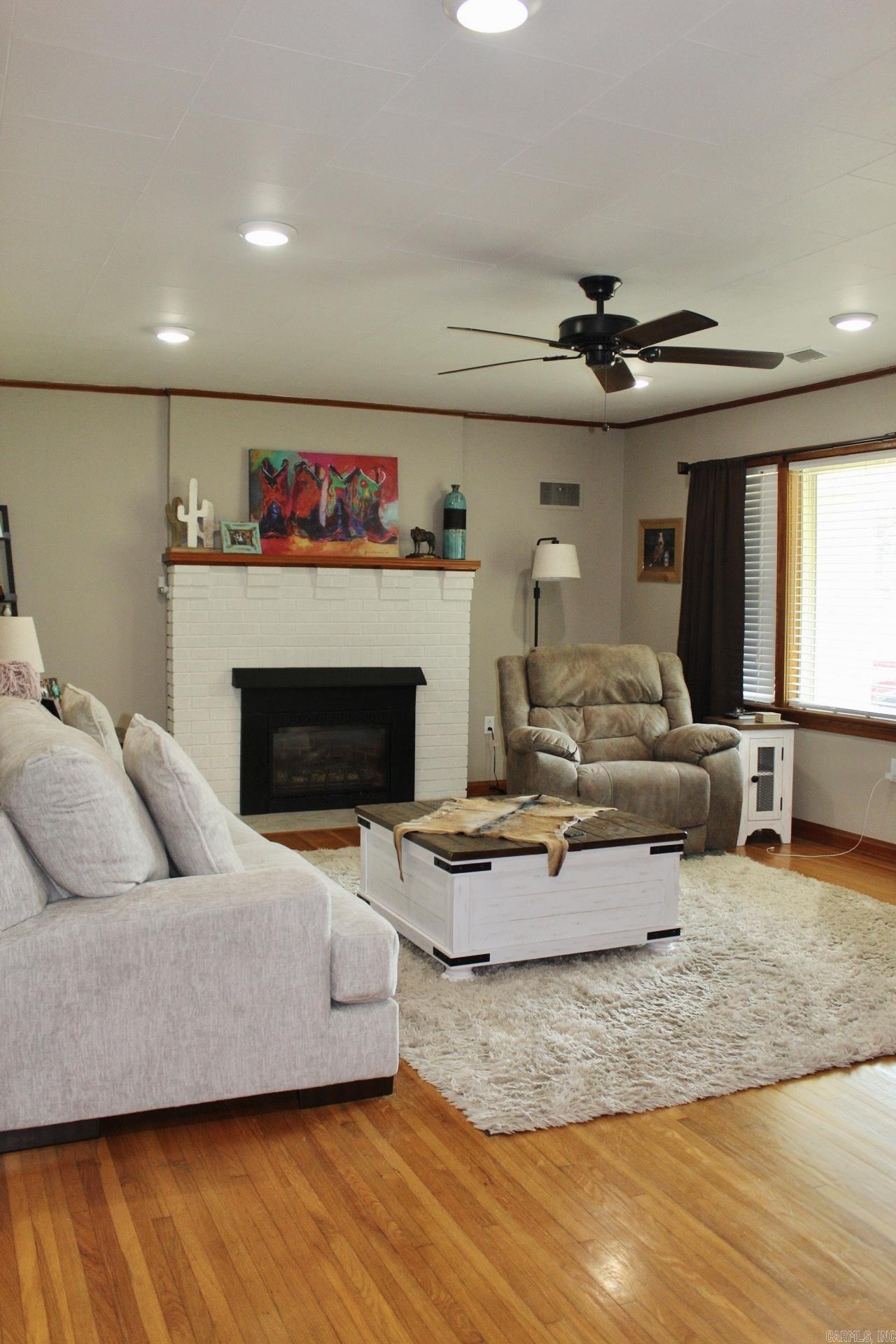1520 W North  Piggott, AR