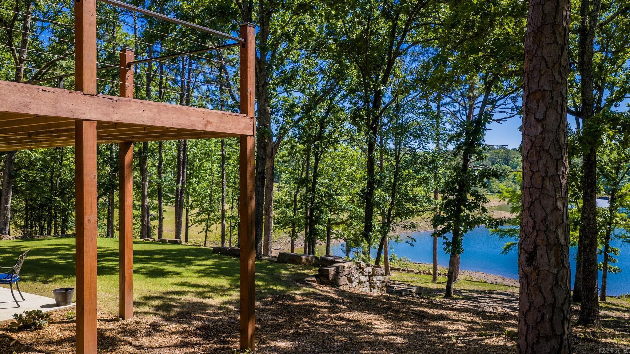 116 Eagle Shores Circle  Fairfield Bay, AR