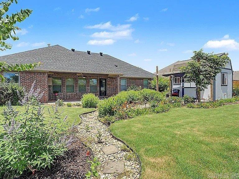 1110 Ellen Ray  Centertown, AR