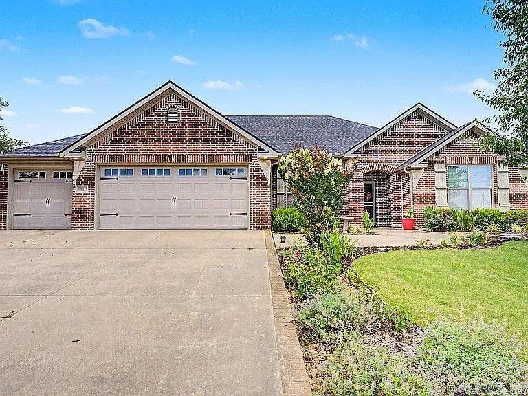 1110 Ellen Ray  Centertown, AR