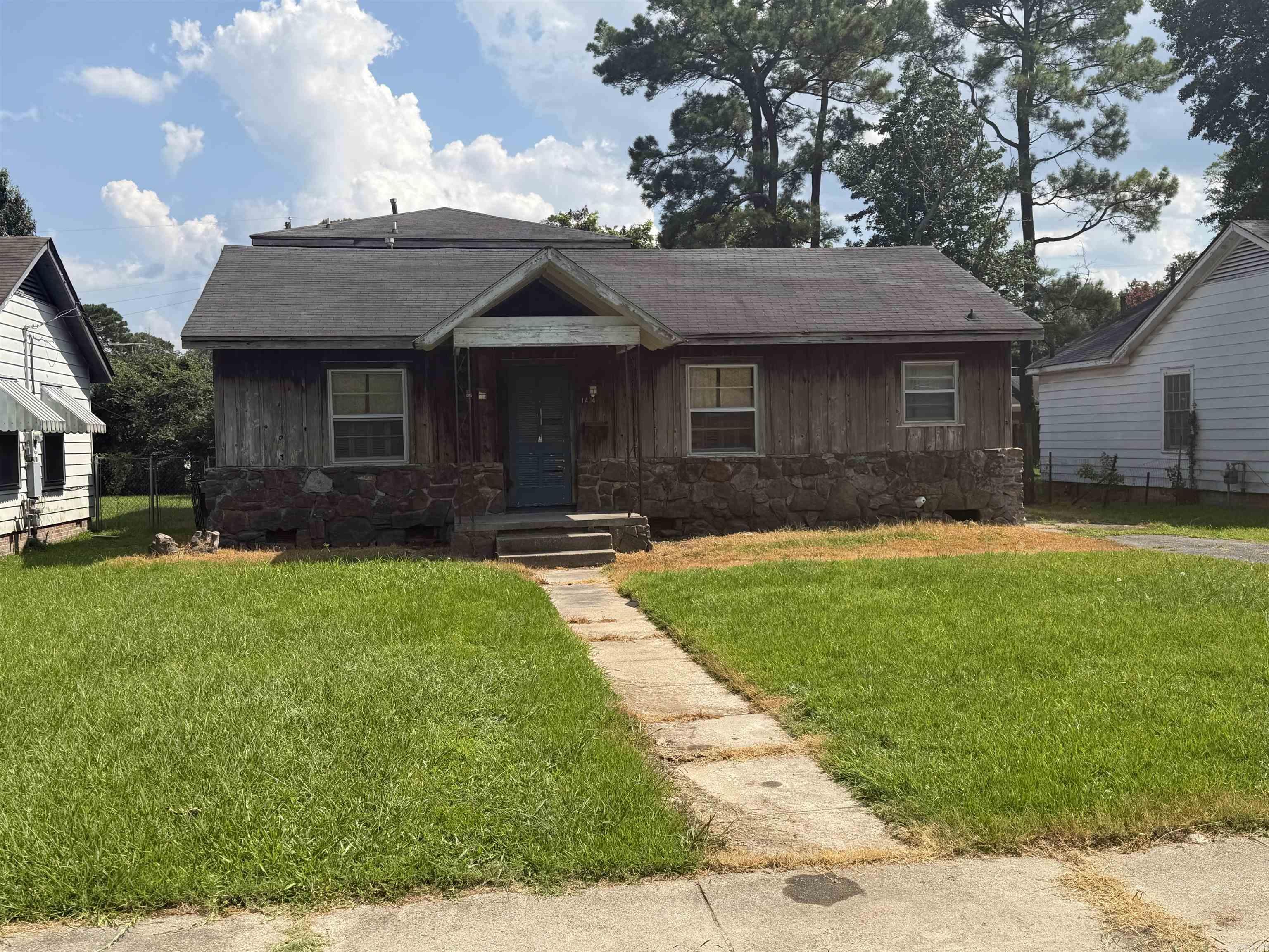 1404 W 23rd  Pine Bluff, AR