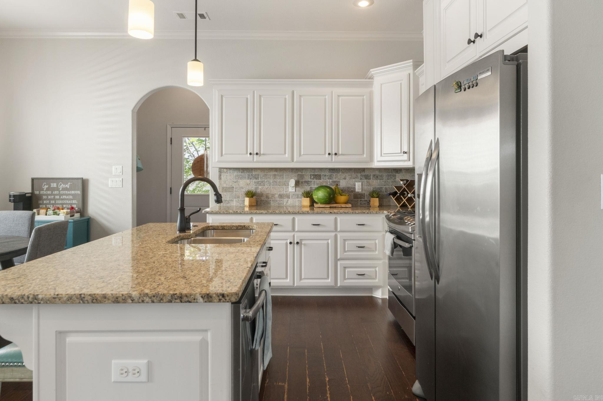 125 Melville Dr  Maumelle, AR