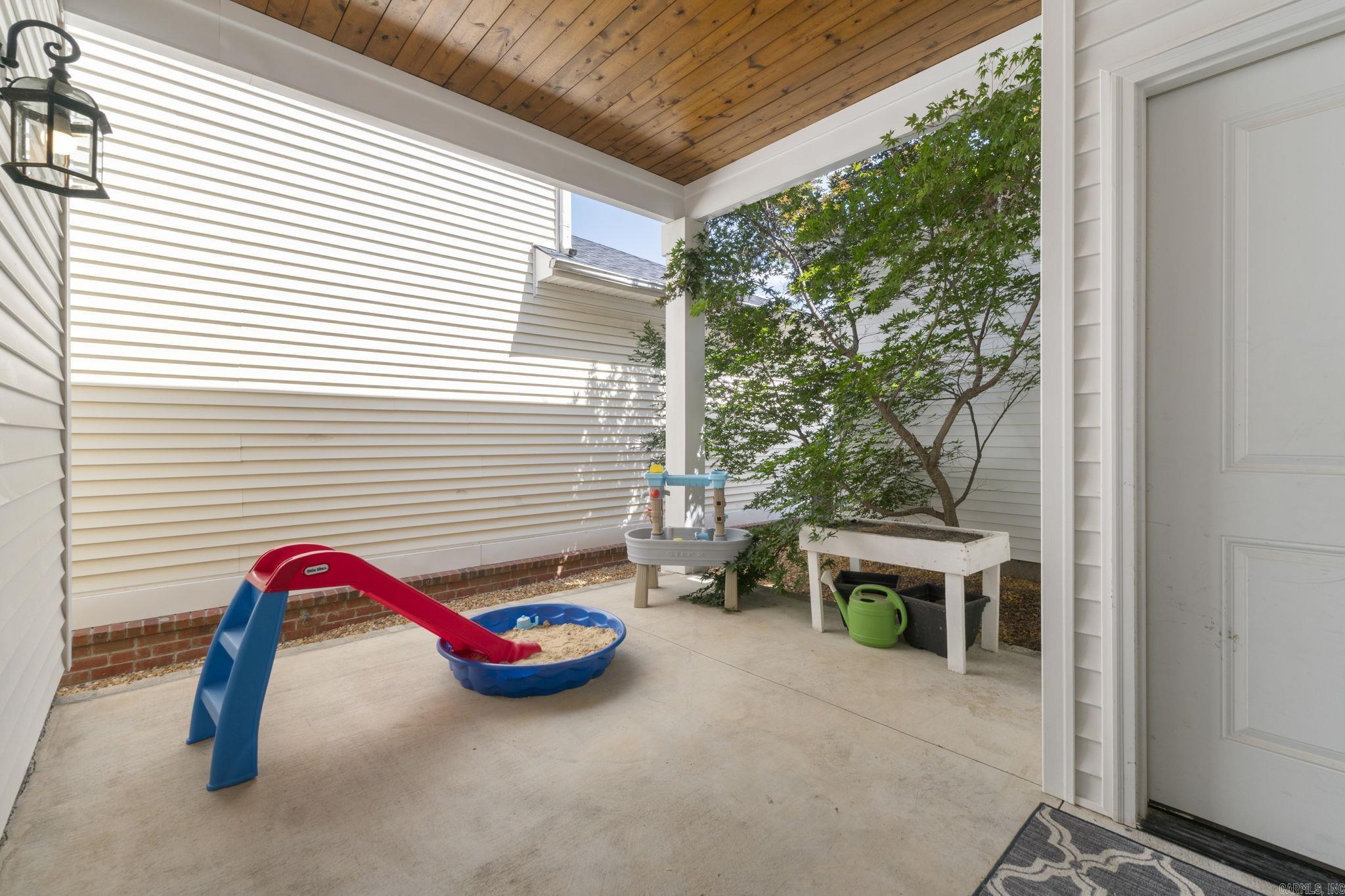 125 Melville Dr  Maumelle, AR