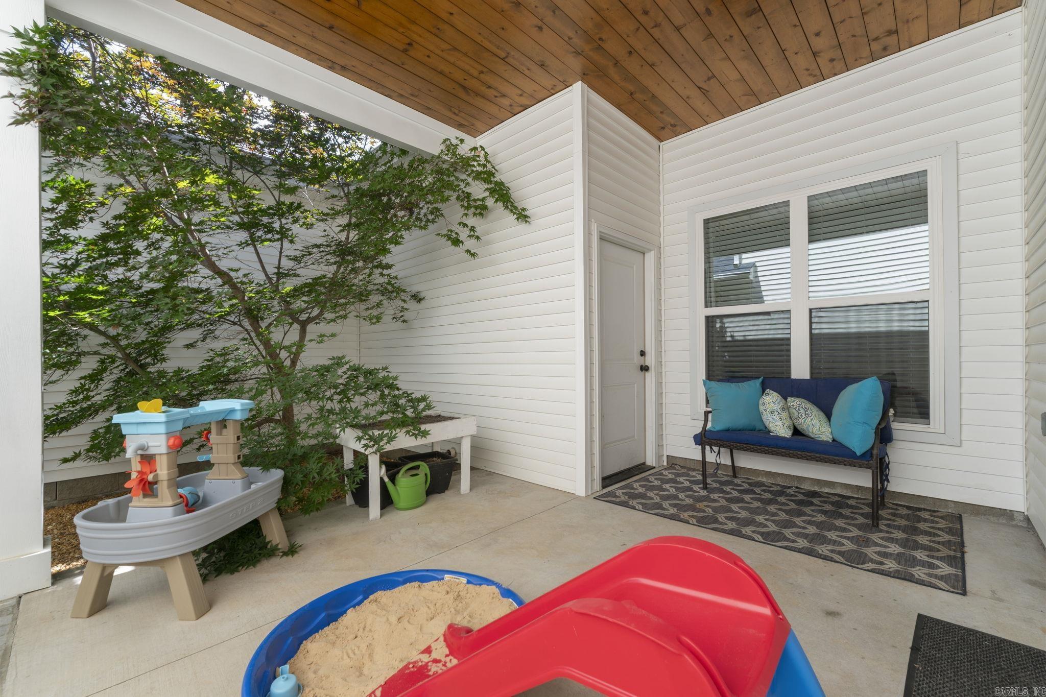 125 Melville Dr  Maumelle, AR