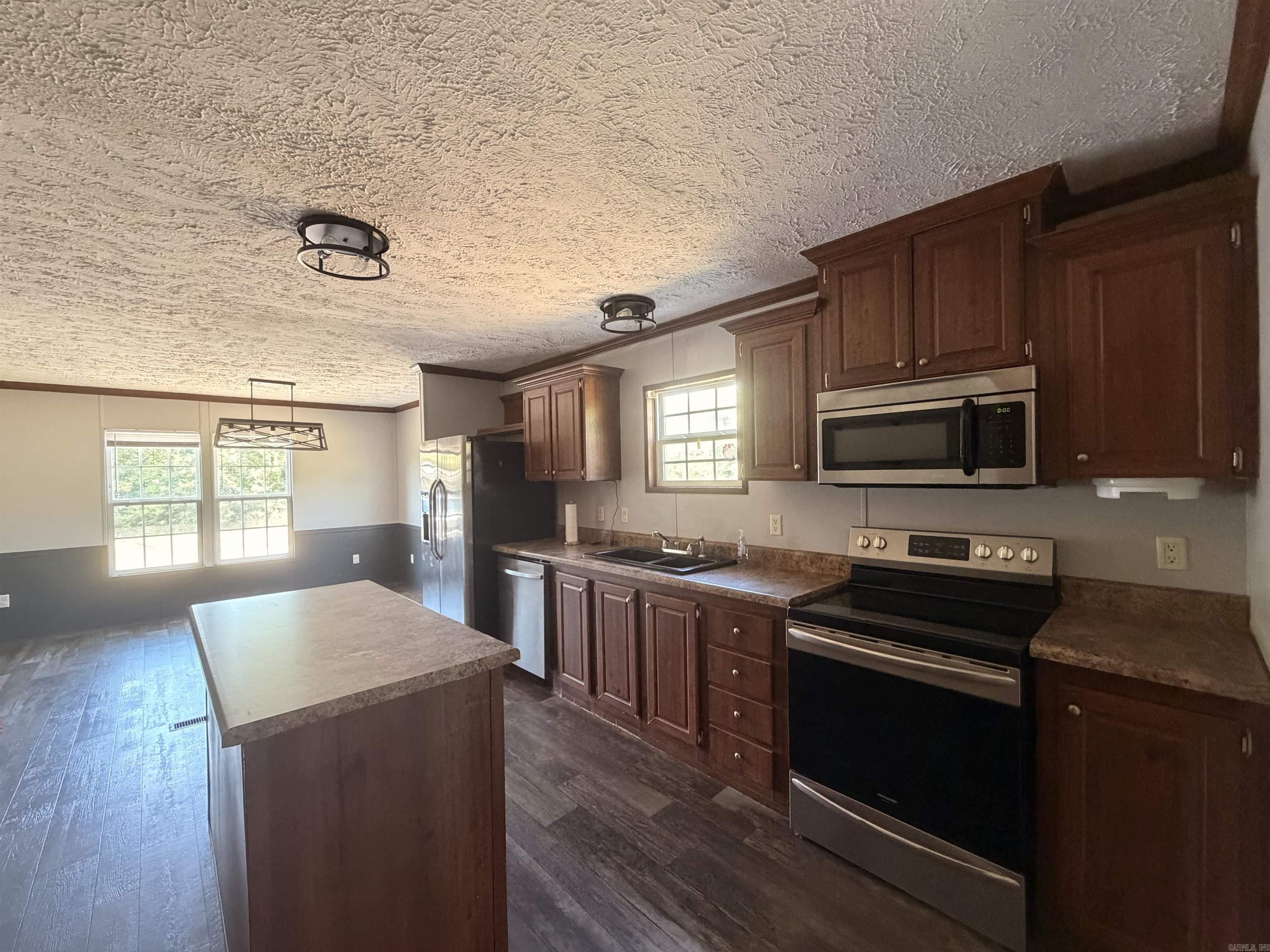3040 NCTR  Redfield, AR